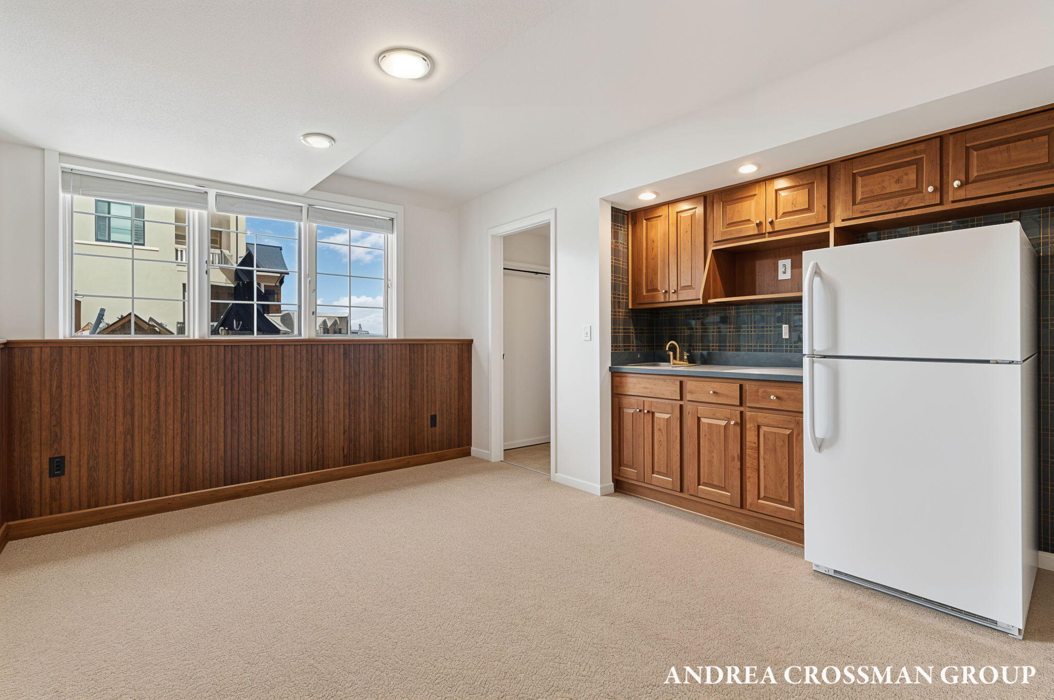 St. Joseph, Michigan, 49085, United States, 4 Bedrooms Bedrooms, ,4 BathroomsBathrooms,Residential,For Sale,1960959