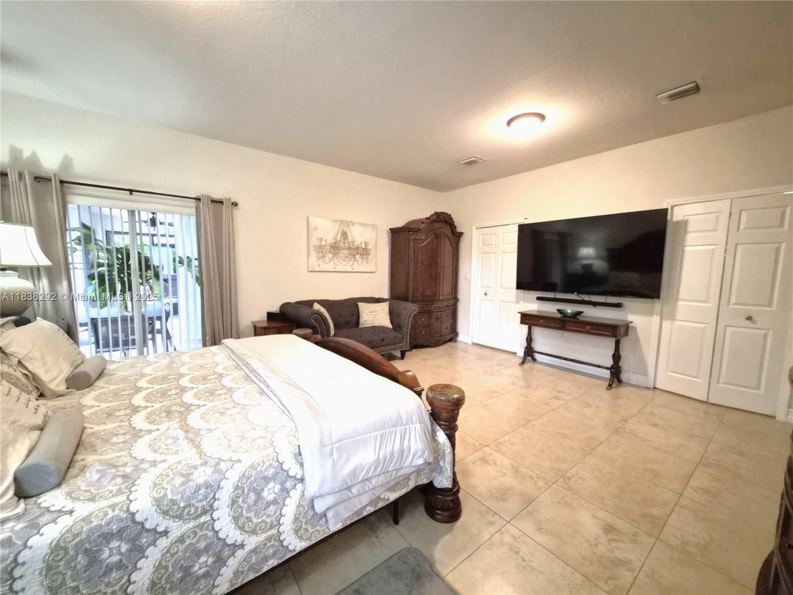 Miami, Florida, 33187, United States, 4 Bedrooms Bedrooms, ,3 BathroomsBathrooms,Residential,For Sale,1900896