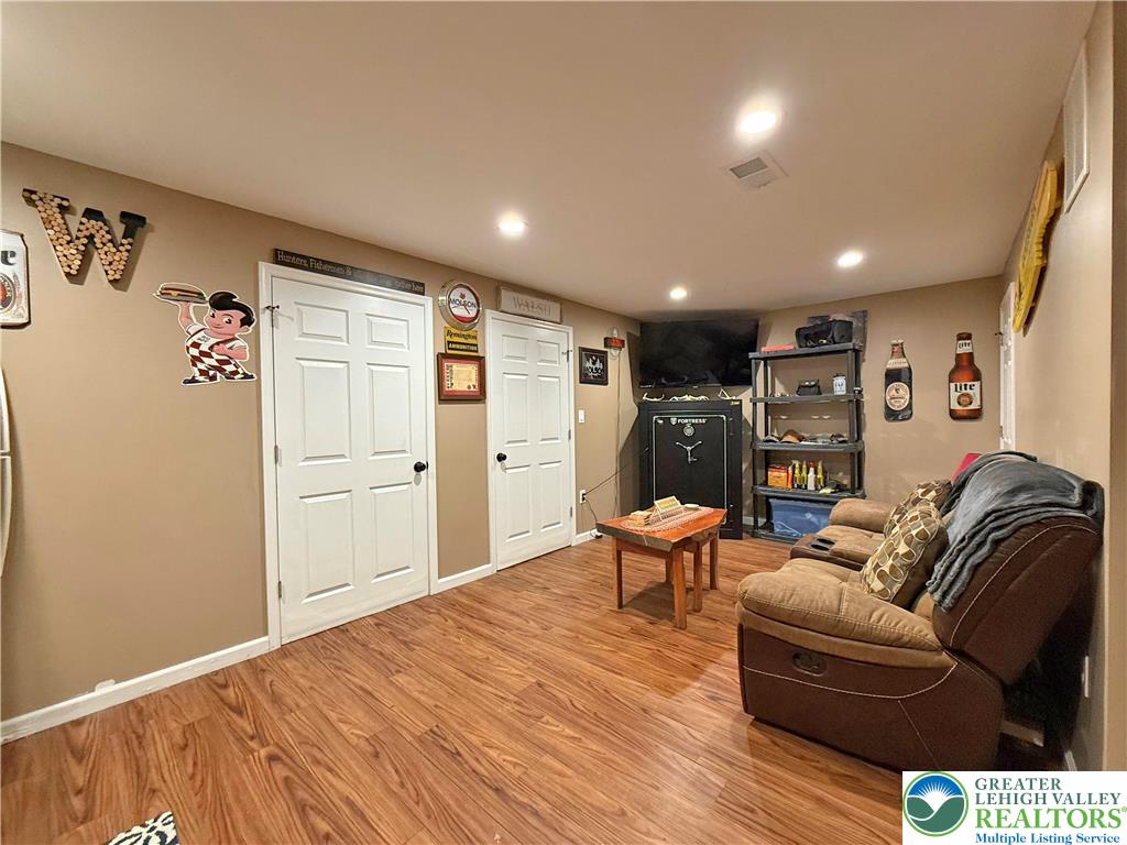 Allentown City, Pennsylvania, 18103, United States, 3 Bedrooms Bedrooms, ,2 BathroomsBathrooms,Residential,For Sale,1897296