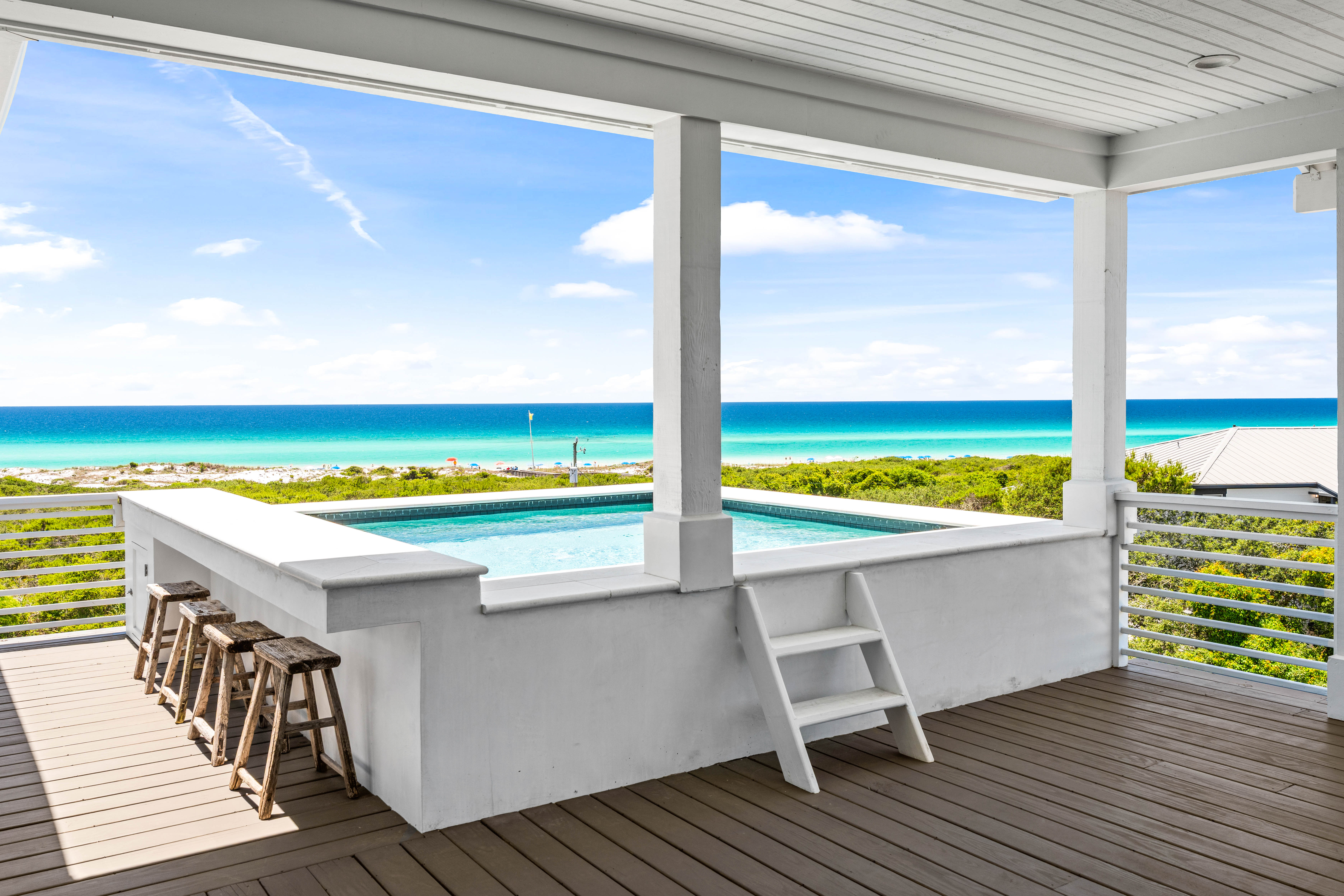  Four-Level Coastal Estate with Gulf Views in Exclusive Mala Beach - 物件實景