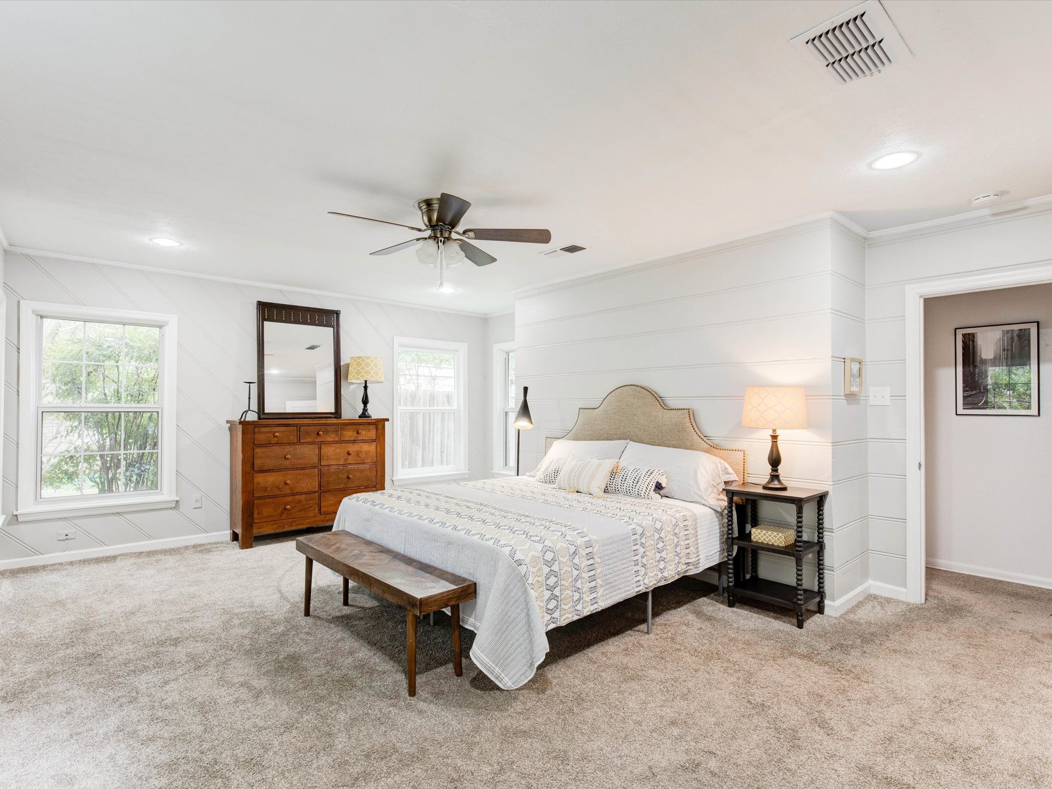  Charming home on spacious lot close proximity to the TCU baseball field - 物件實景