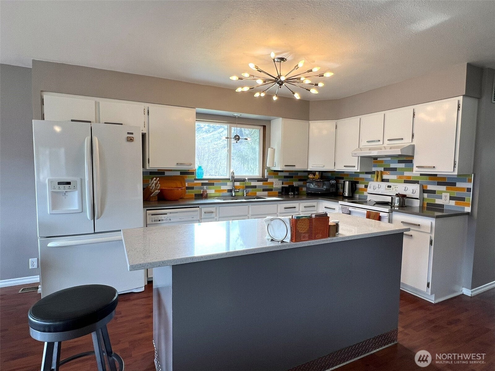 Oroville, Washington, 98844, United States, 3 Bedrooms Bedrooms, ,1 BathroomBathrooms,Residential,For Sale,2002017