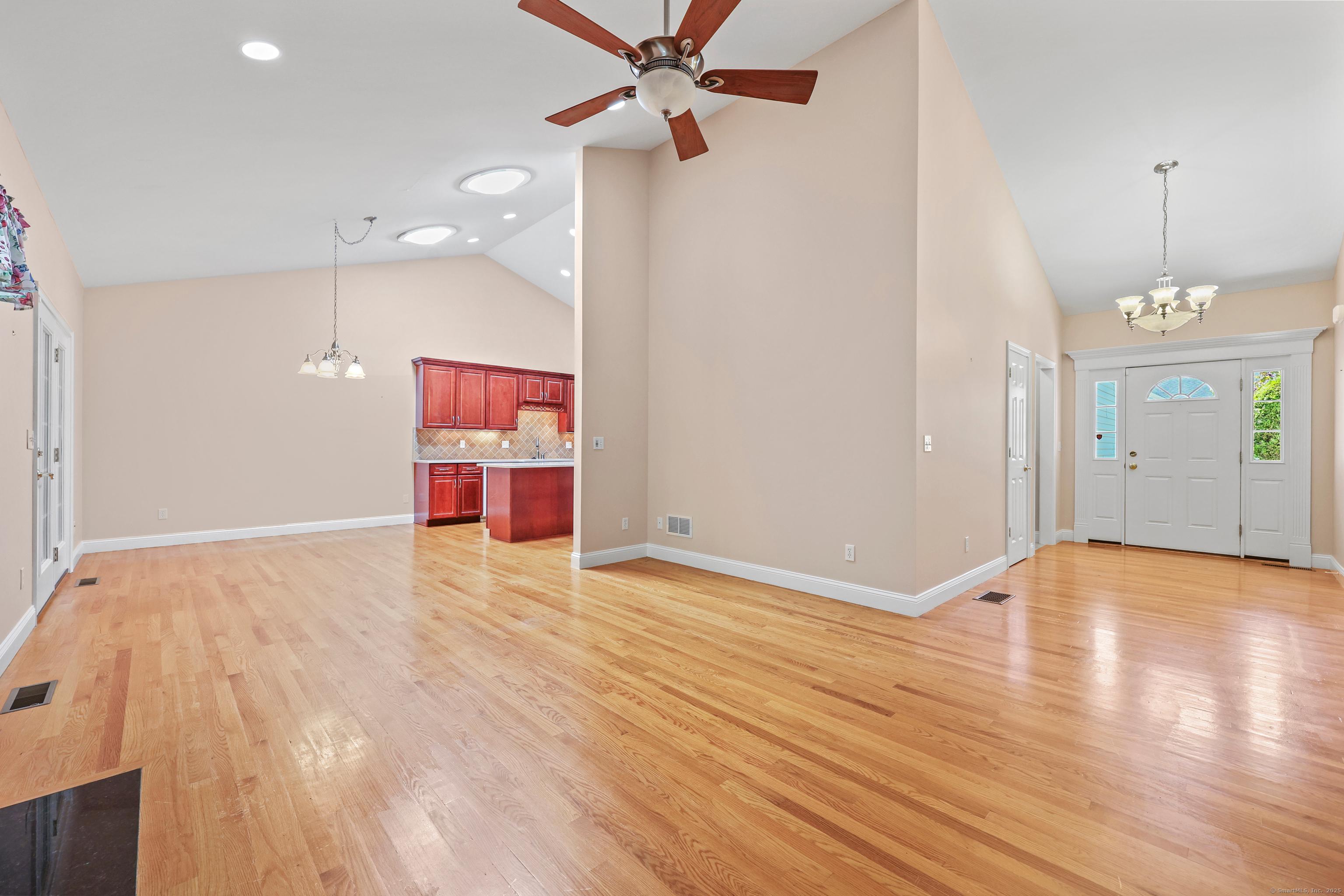 Colchester, Connecticut, 06415, United States, 2 Bedrooms Bedrooms, ,3 BathroomsBathrooms,Residential,For Sale,1943556