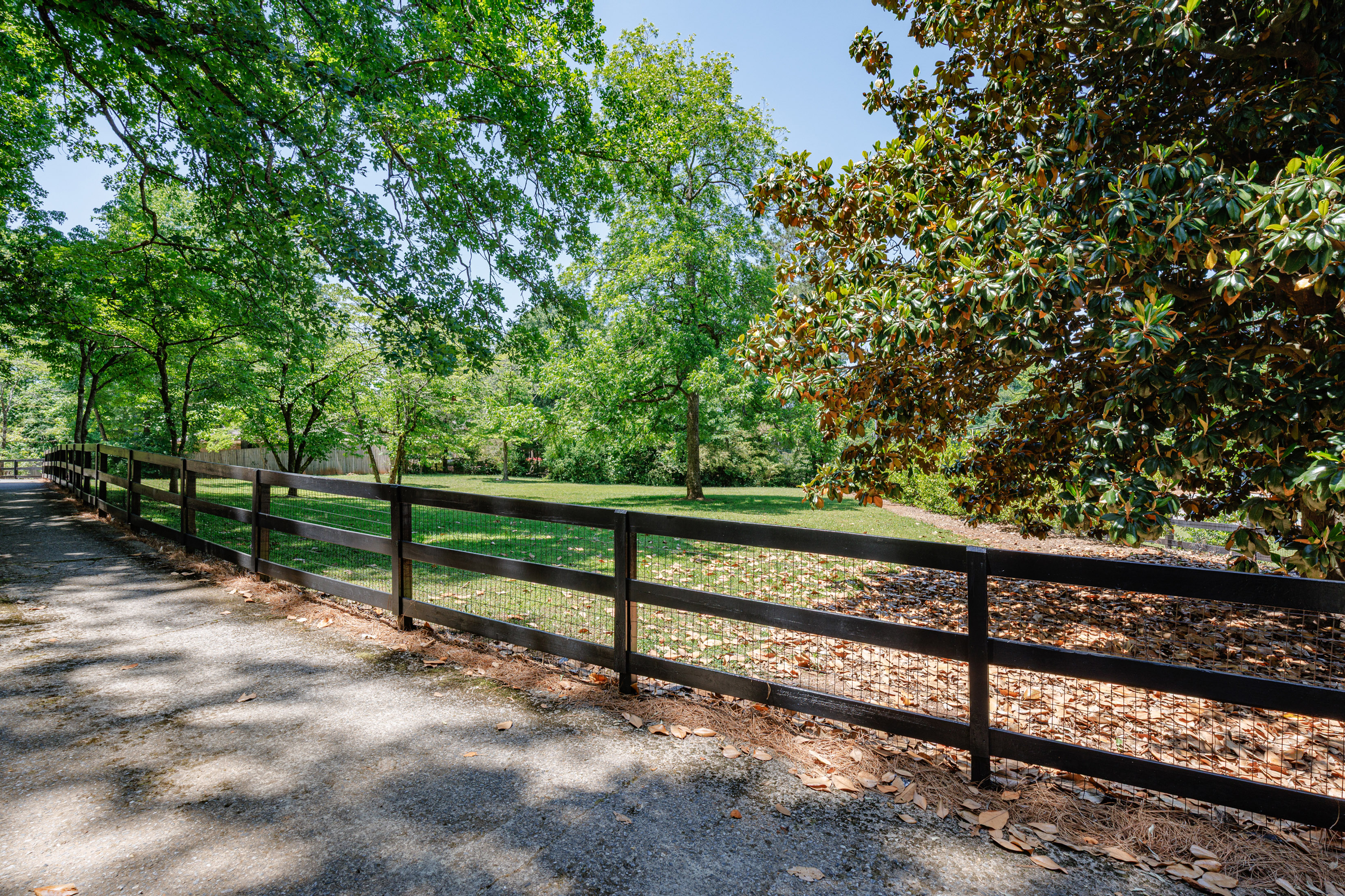  Exceptional Custom-built French Country Estate with Equestrian Amenities - 物件實景