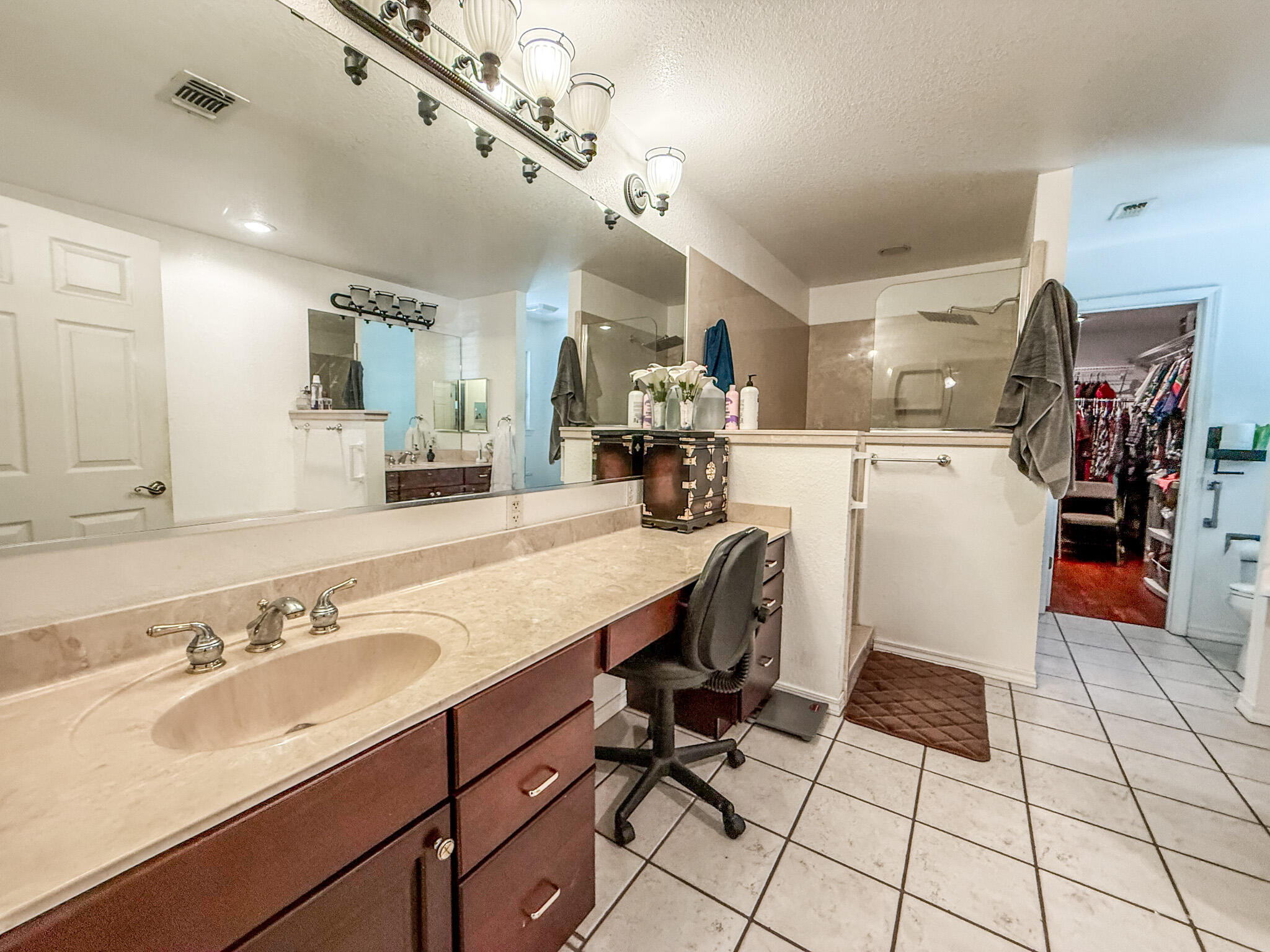 Crestview, Florida, 32539, United States, 4 Bedrooms Bedrooms, ,4 BathroomsBathrooms,Residential,For Sale,1907625