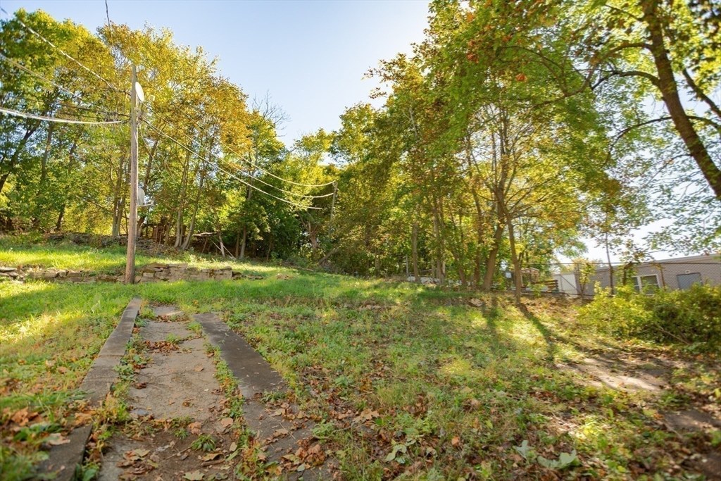 Worcester, Massachusetts, 01604, United States, 8 Bedrooms Bedrooms, ,4 BathroomsBathrooms,Residential,For Sale,1981131