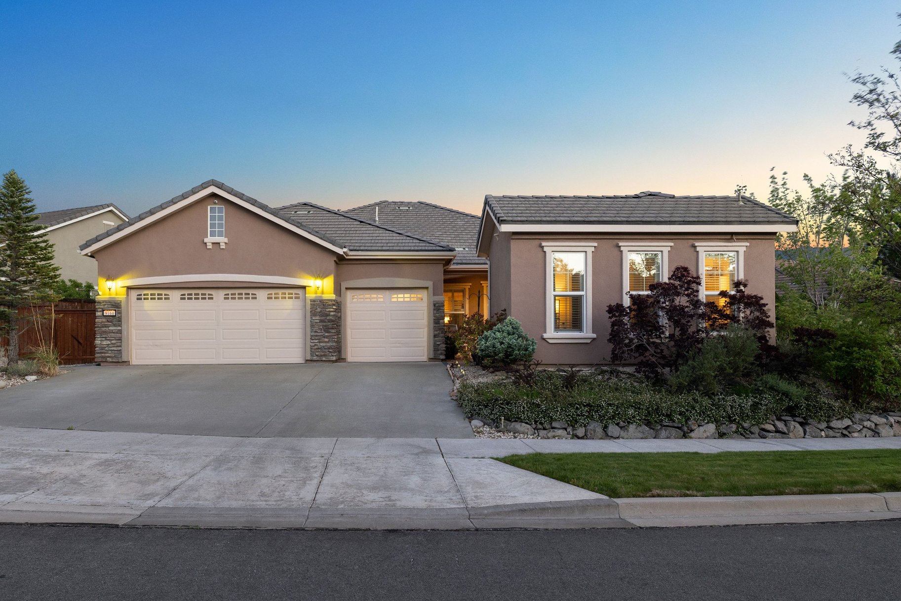  Sierra Canyon’s Largest Floor Plan with Sweeping Mountain & Sunset Views - 物件實景