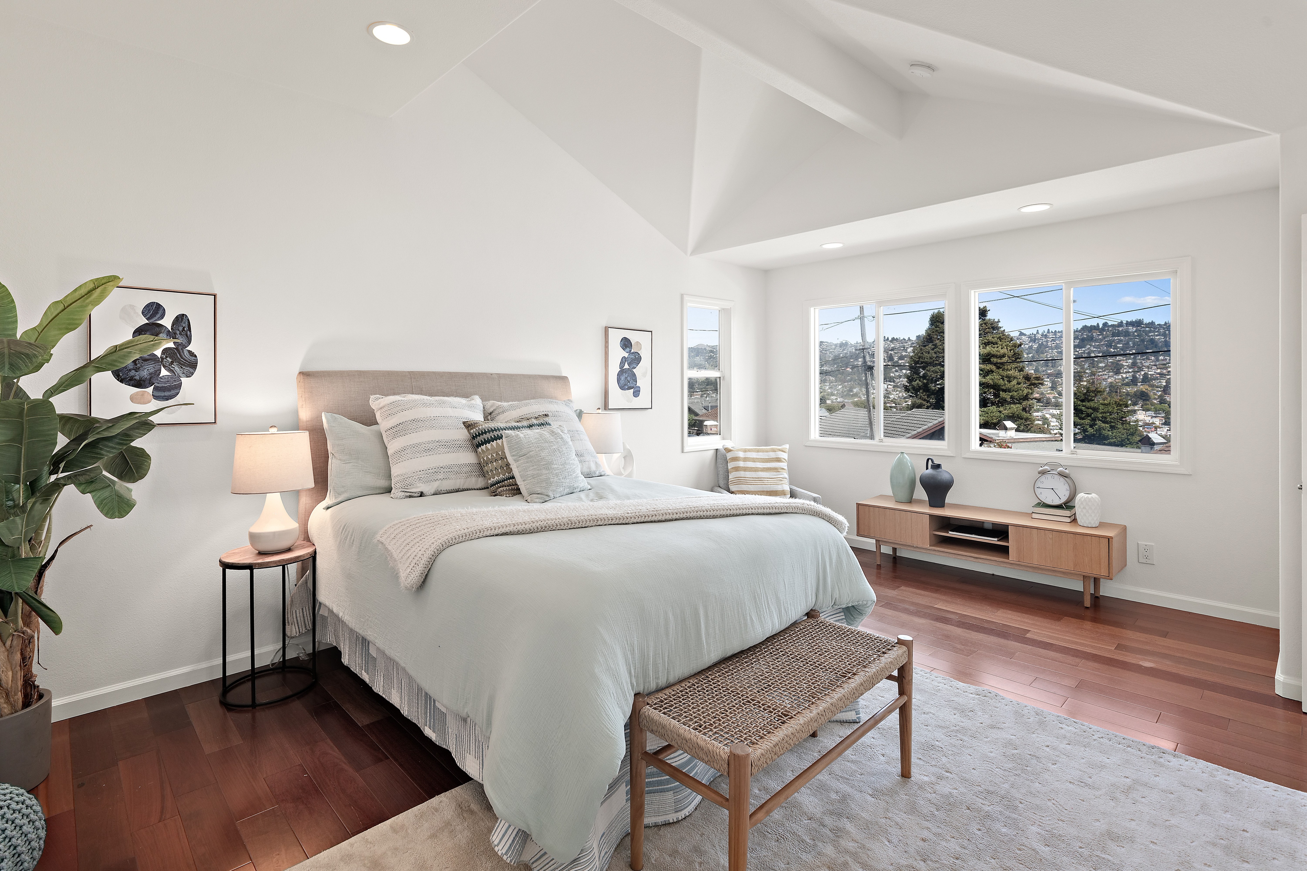  A Distinguished Albany Hills Home with Berkeley Hills Views - 物件實景