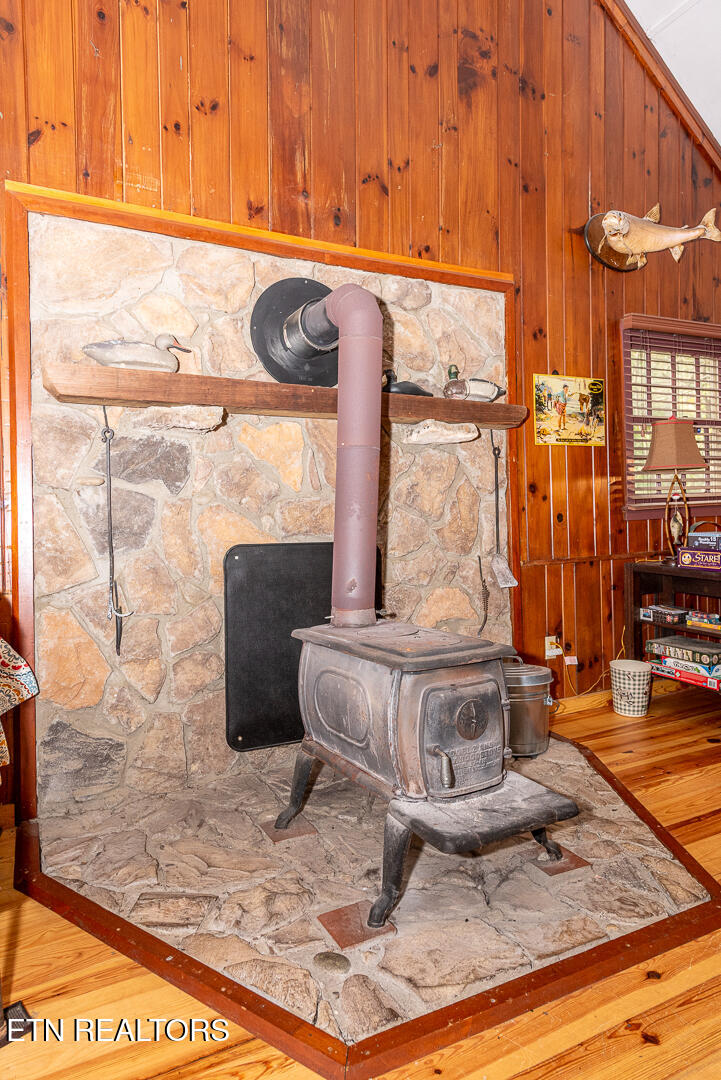 Townsend, Tennessee, 37882, United States, 1 Bedroom Bedrooms, ,1 BathroomBathrooms,Residential,For Sale,1973963