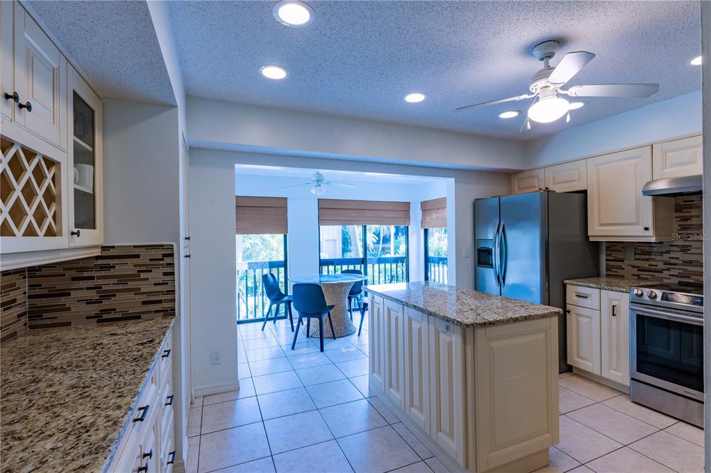 Sarasota, Florida, 34231, United States, 3 Bedrooms Bedrooms, ,3 BathroomsBathrooms,Residential,For Sale,1926477