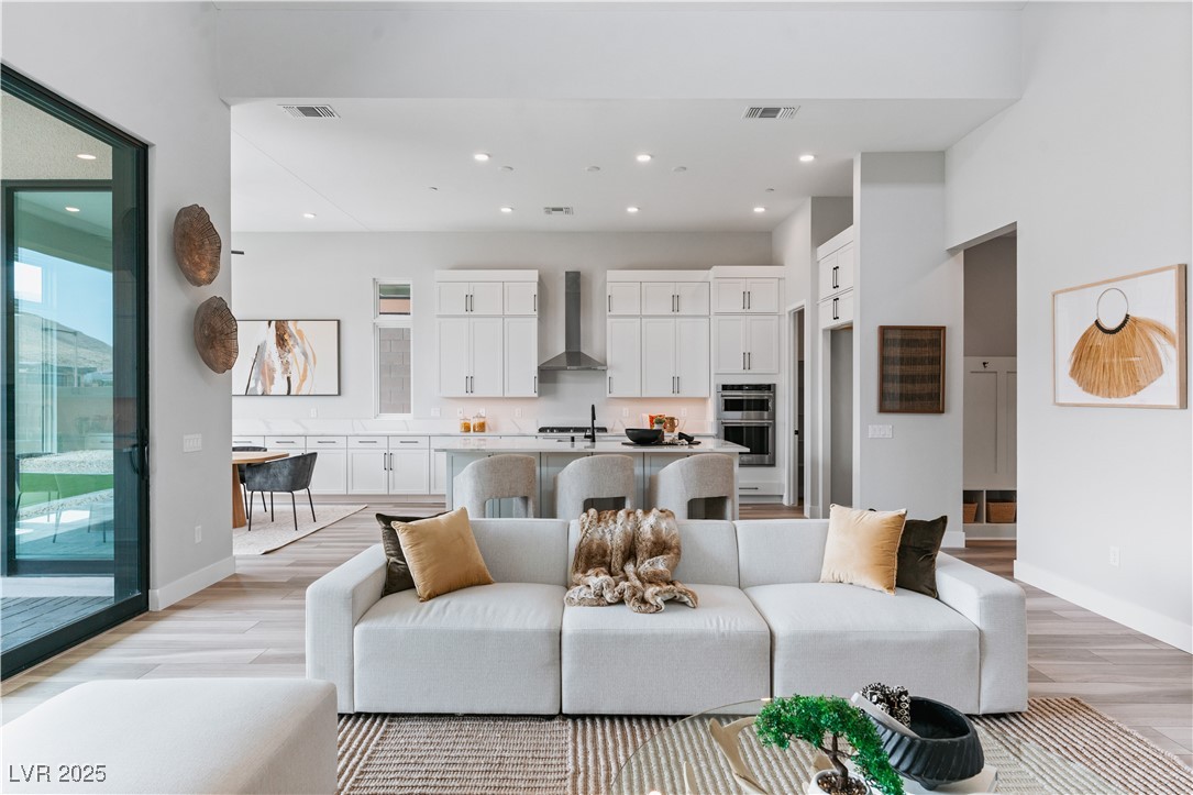 Las Vegas, Nevada, 89135, United States, 3 Bedrooms Bedrooms, ,3 BathroomsBathrooms,Residential,For Sale,1941761