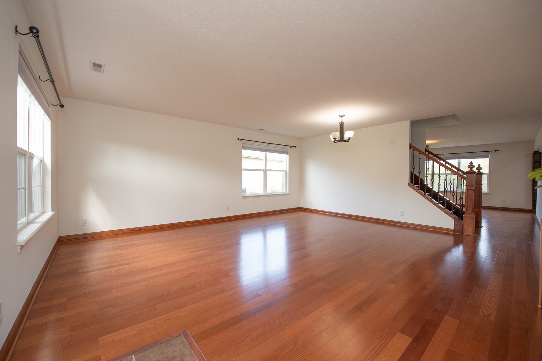  Thoughtfully Designed West Lafayette Four Bedroom Home - 物件實景