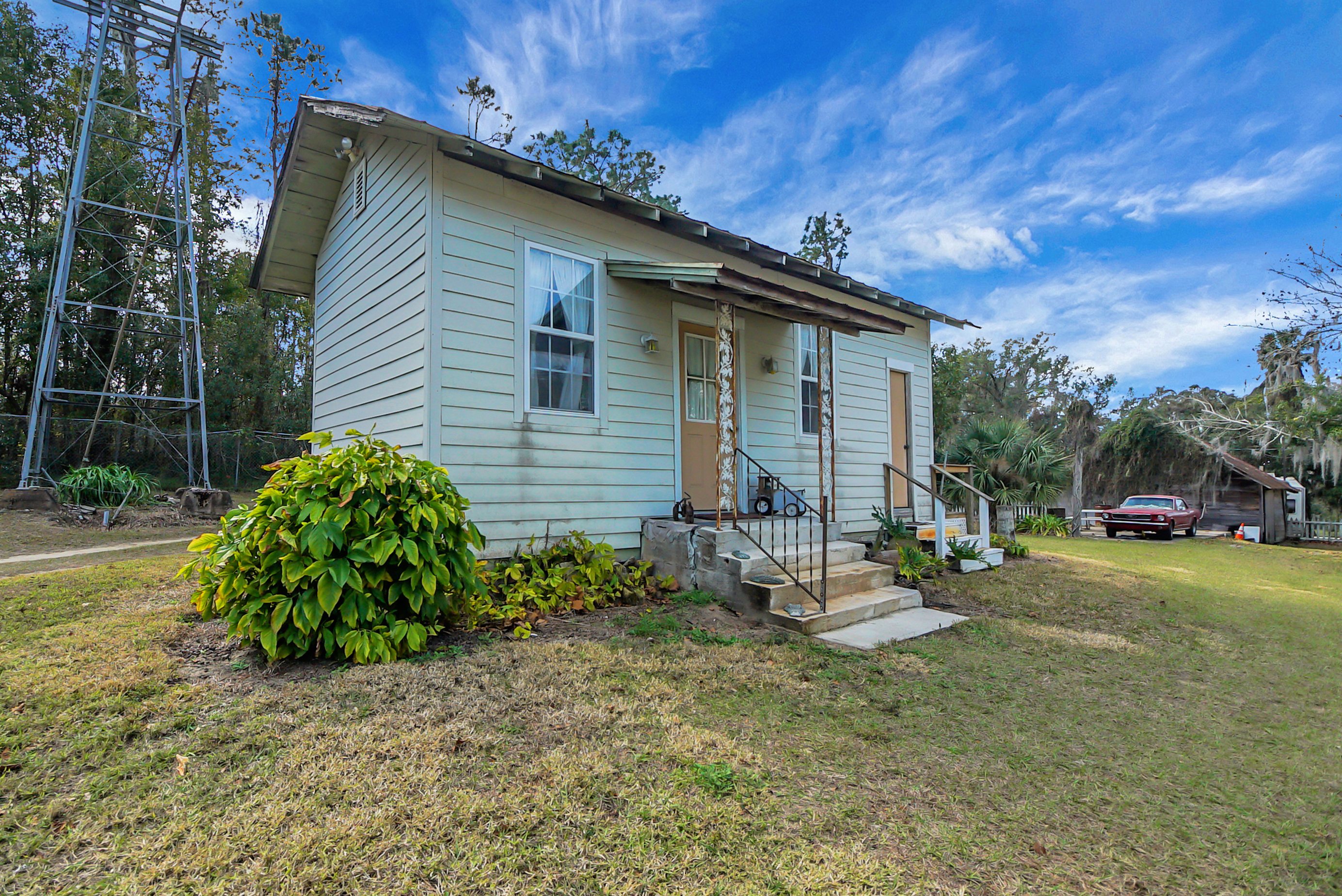 Yalaha, Florida, 34797, United States, 5 Bedrooms Bedrooms, ,4 BathroomsBathrooms,Residential,For Sale,1975837