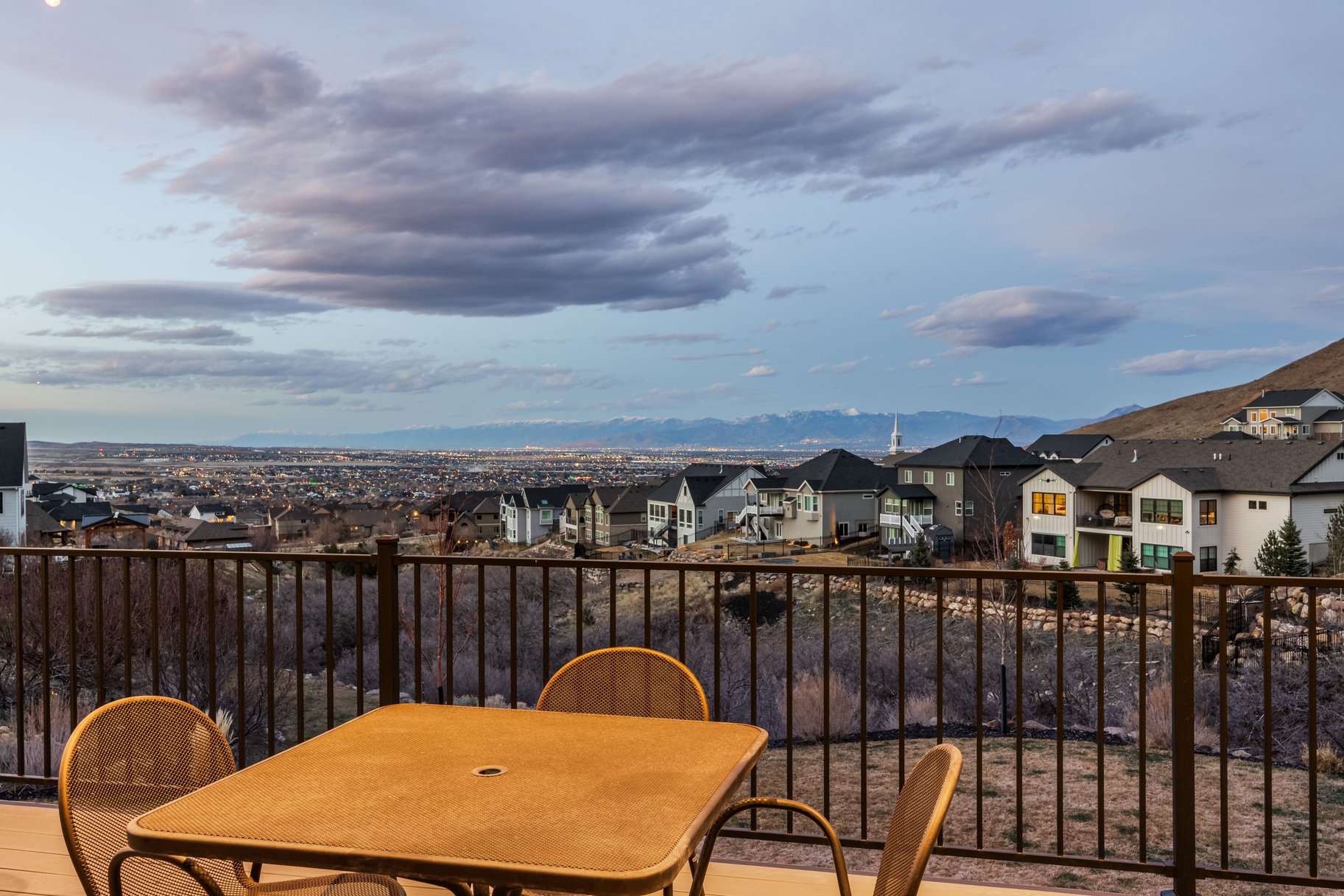  Unparalleled Views, Unmatched Privacy & Exceptional Design - 物件實景