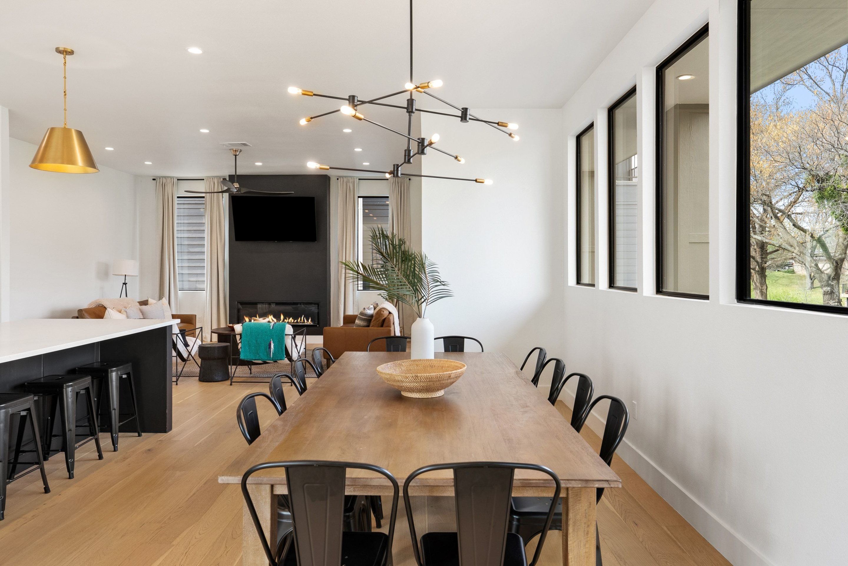  Luxury Value 2023 build on Lake LBJ - 物件實景