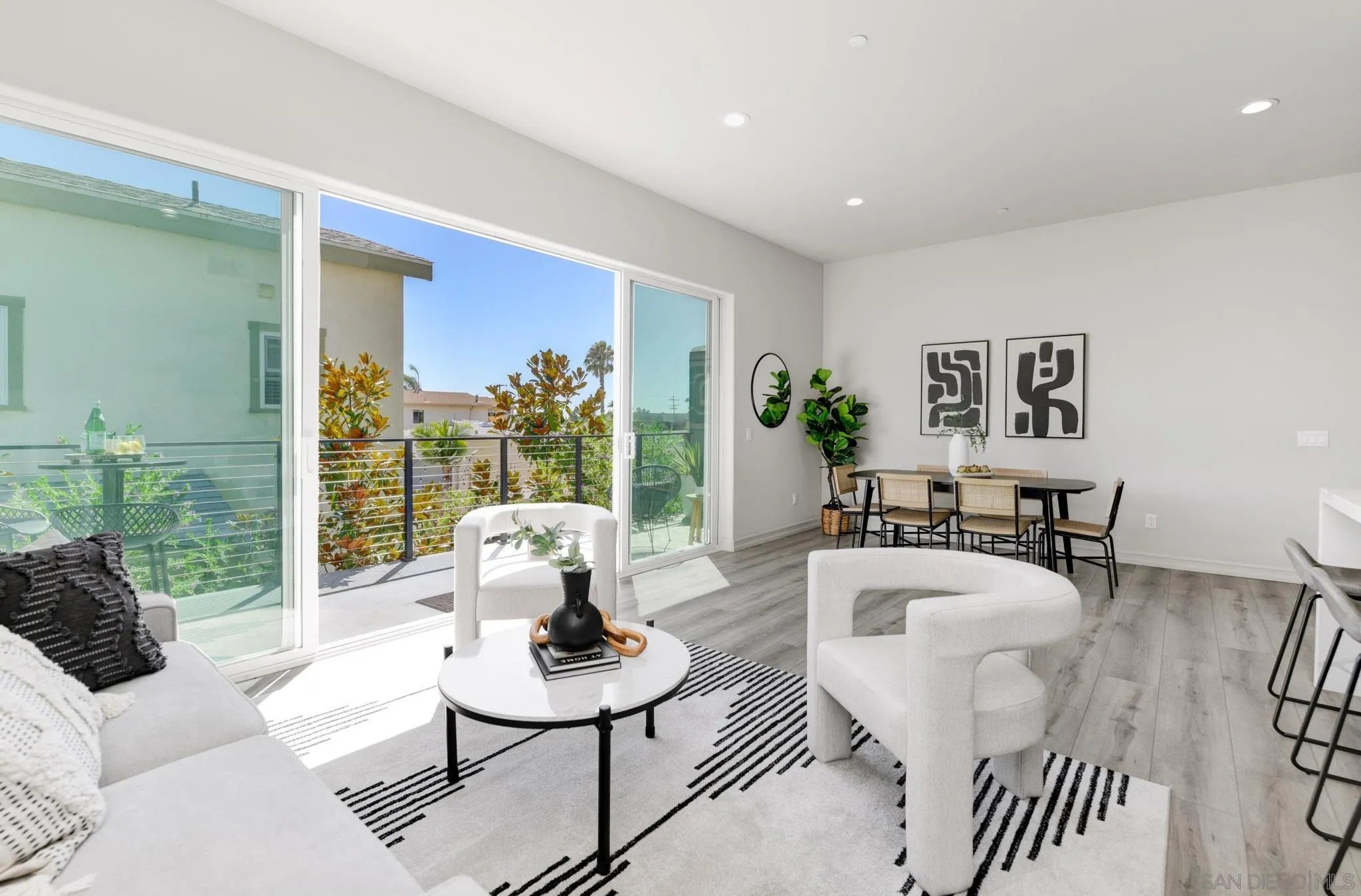 San Diego, California, 92104, United States, 3 Bedrooms Bedrooms, ,3 BathroomsBathrooms,Residential,For Sale,1942176