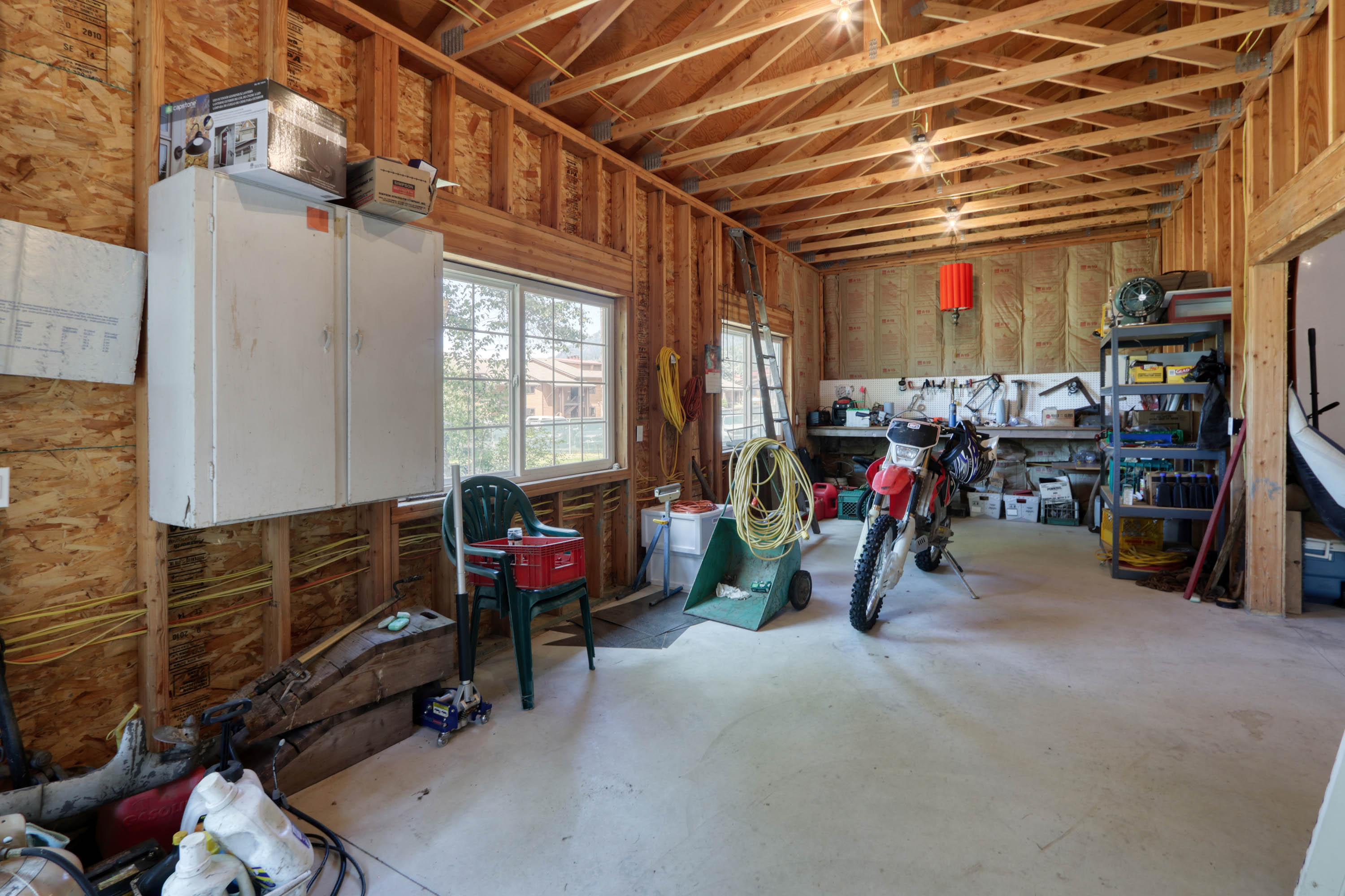 Hope, Idaho, 83836, United States, 2 Bedrooms Bedrooms, ,1 BathroomBathrooms,Residential,For Sale,1904482