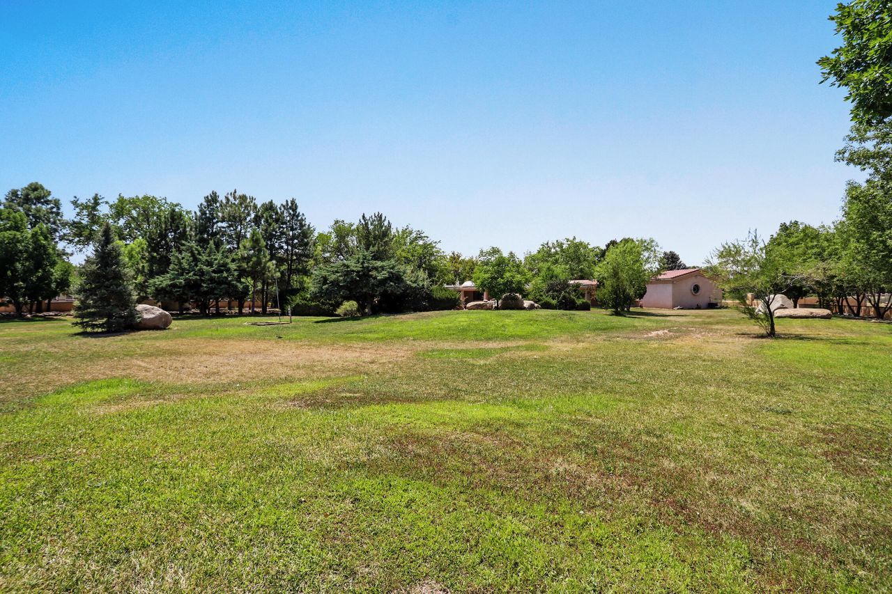 Los Ranchos, New Mexico, 87107, United States, 5 Bedrooms Bedrooms, ,5 BathroomsBathrooms,Residential,For Sale,1900994