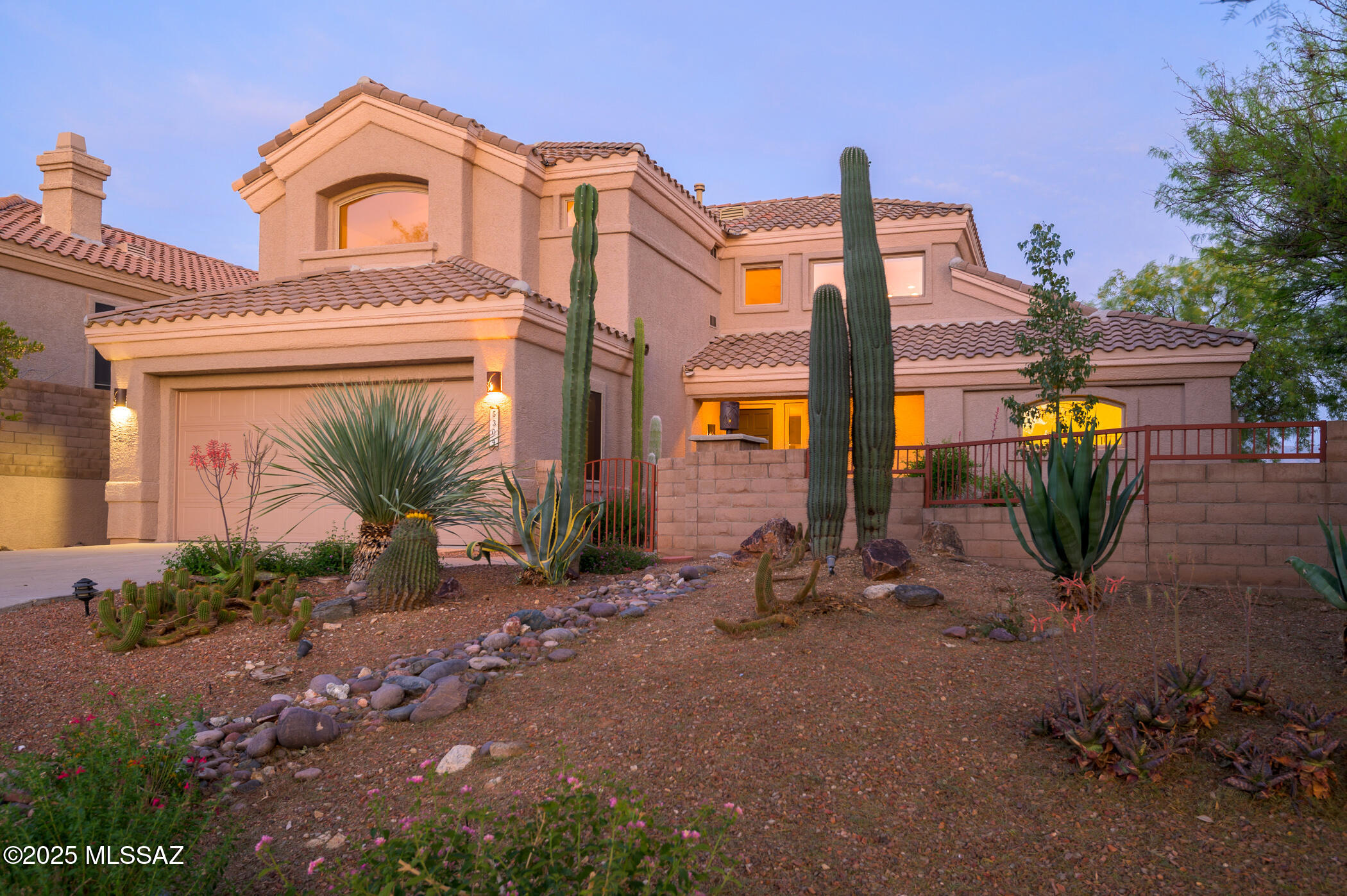 Tucson, Arizona, 85749, United States, 3 Bedrooms Bedrooms, ,3 BathroomsBathrooms,Residential,For Sale,1794562