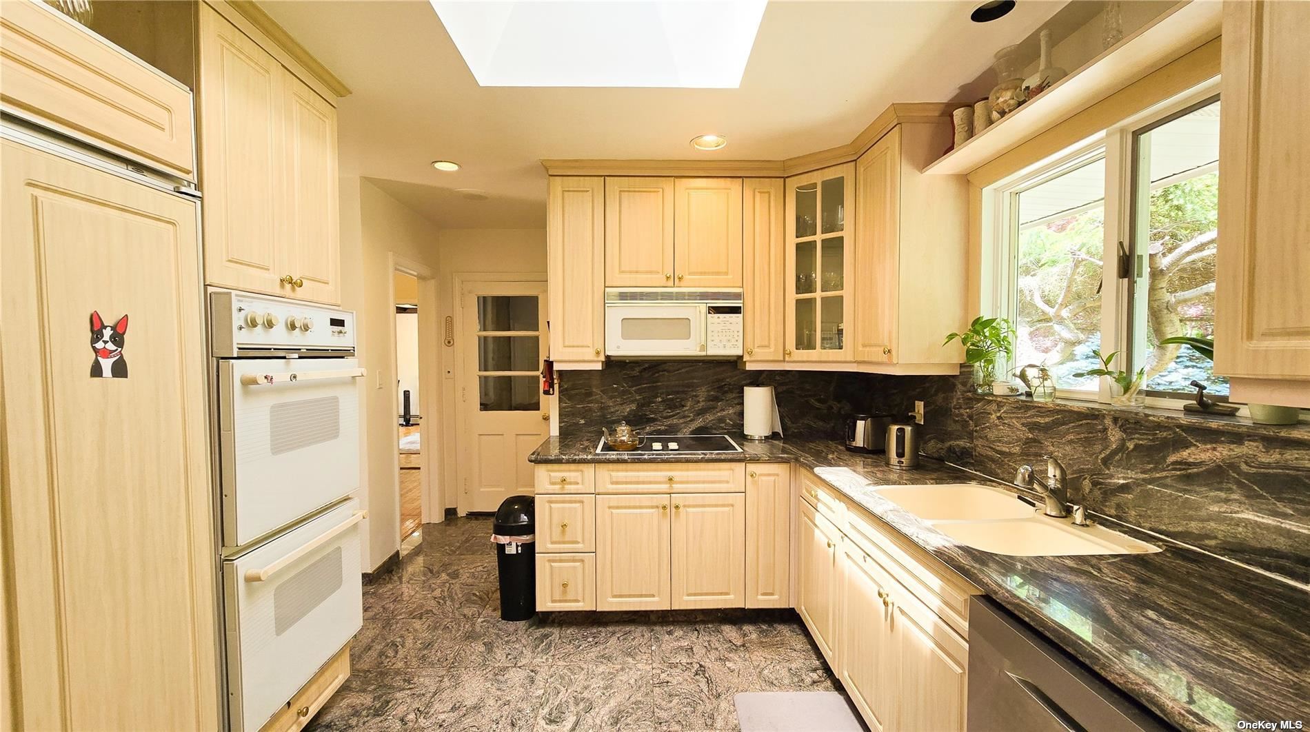 8 The Pines, Old Westbury, New York, 11568, United States, 3 Bedrooms Bedrooms, ,3 BathroomsBathrooms,Residential,For Sale,8 The Pines,1668876