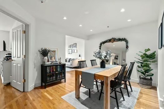 Boston, Massachusetts, 02215, United States, 1 Bedroom Bedrooms, ,1 BathroomBathrooms,Residential,For Sale,1795304