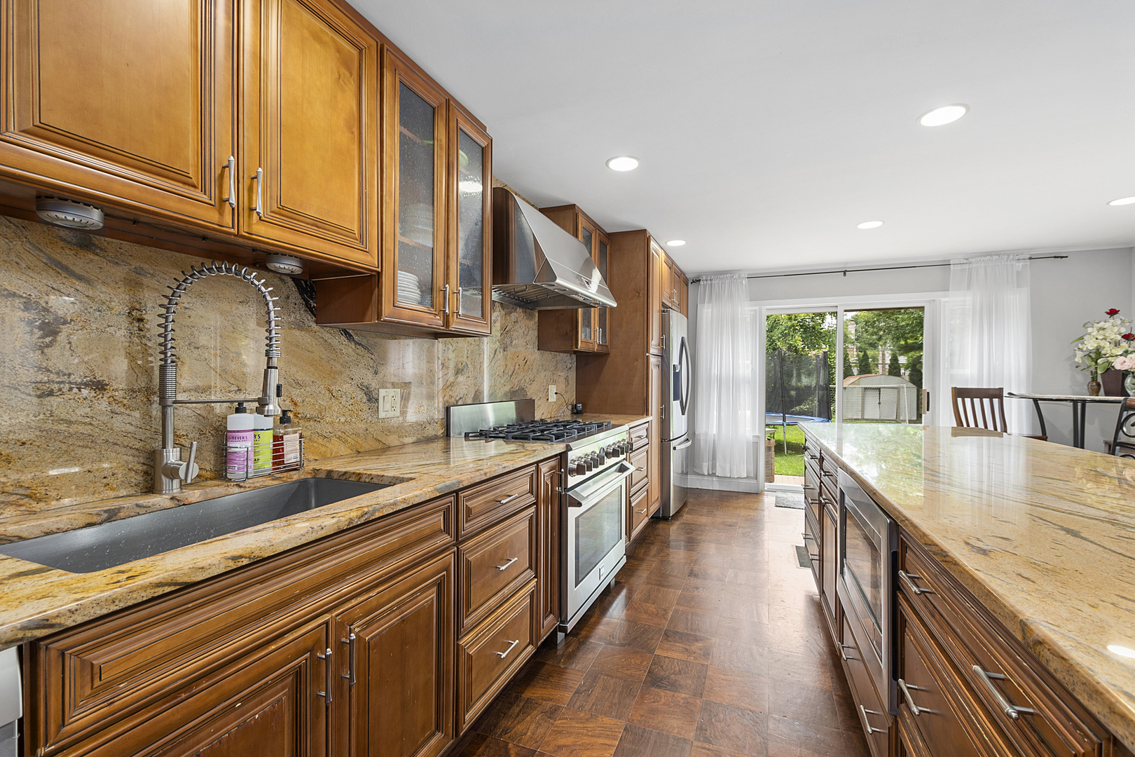 River Forest, Illinois, 60305, United States, 4 Bedrooms Bedrooms, ,3 BathroomsBathrooms,Residential,For Sale,1926113