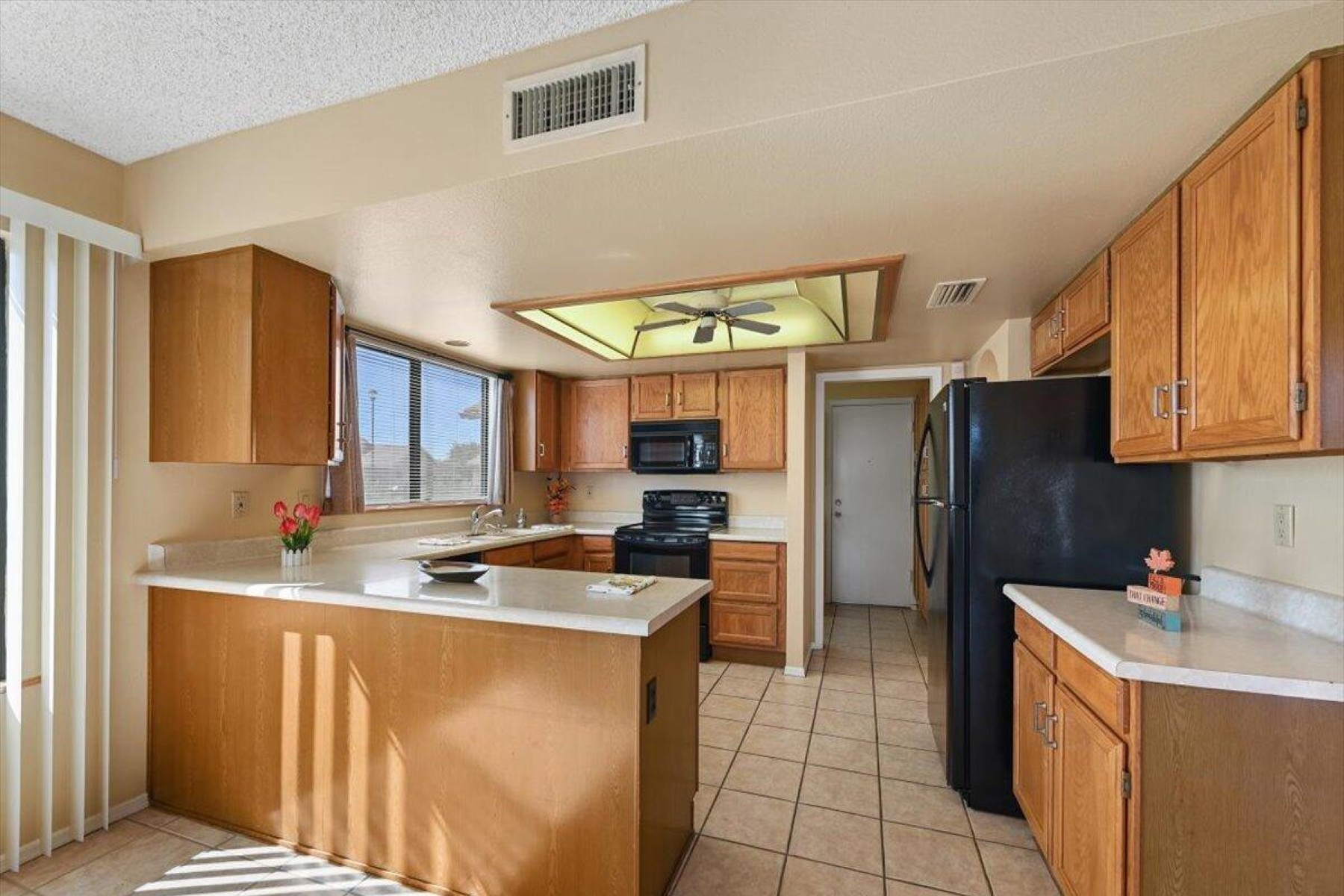 815 S 78th Street  Mesa, AZ - 物件實景