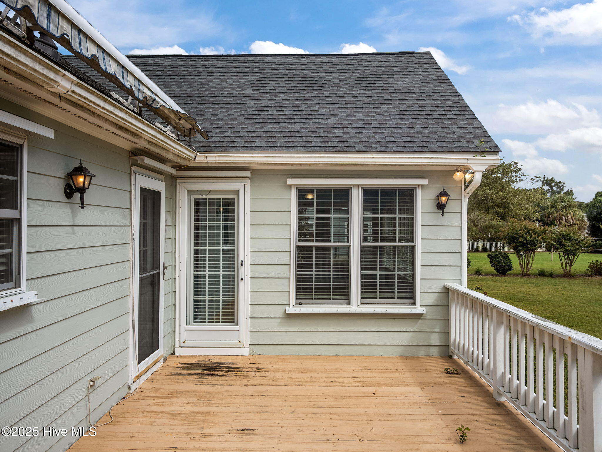 Cedar Point, North Carolina, 28584, United States, 3 Bedrooms Bedrooms, ,2 BathroomsBathrooms,Residential,For Sale,1957404