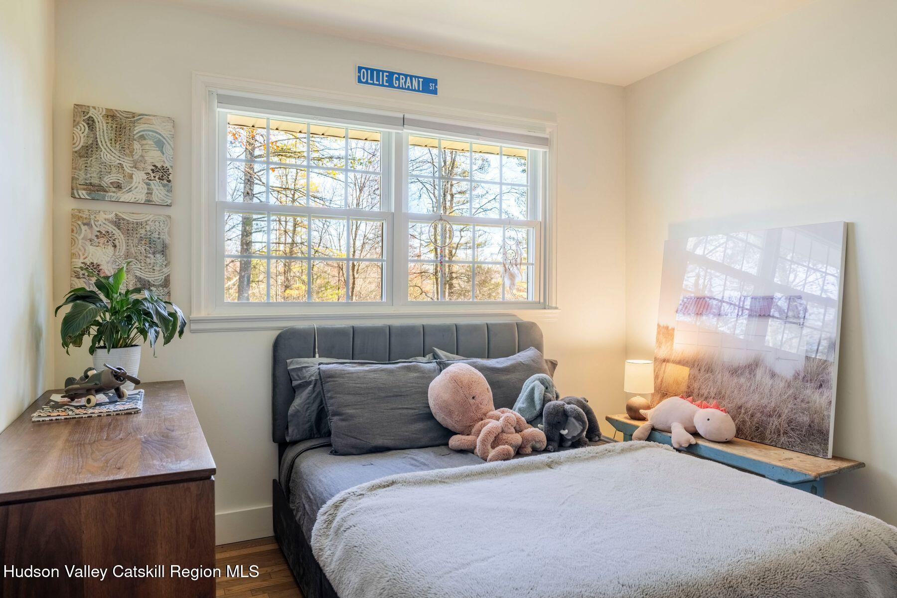 Woodstock, New York, 12498, United States, 3 Bedrooms Bedrooms, ,3 BathroomsBathrooms,Residential,For Sale,2002199