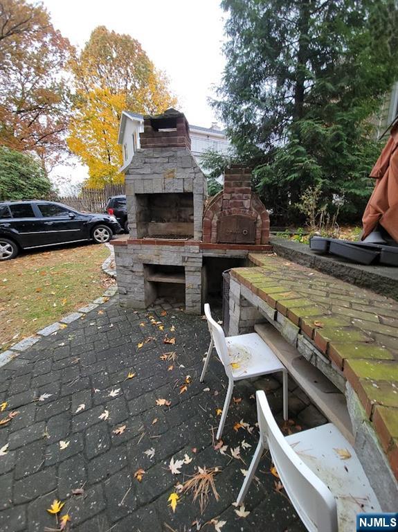 Englewood, New Jersey, 07631, United States, 3 Bedrooms Bedrooms, ,2 BathroomsBathrooms,Residential,For Sale,1991650