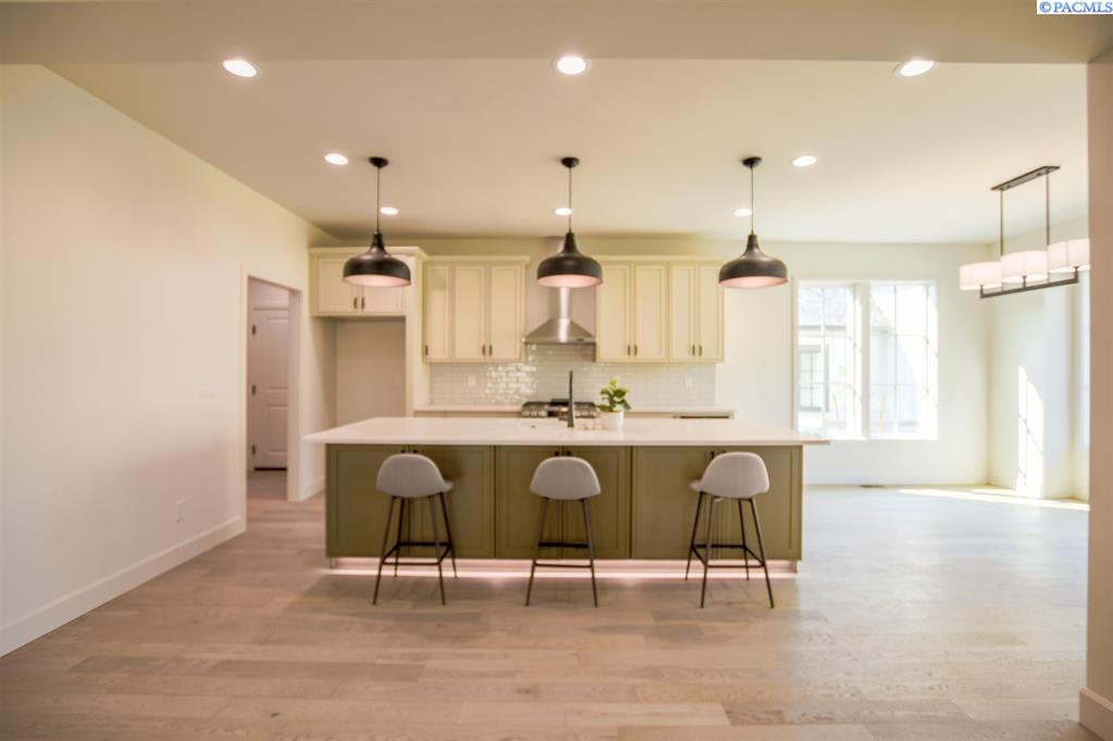 Pullman, Washington, 99163, United States, 4 Bedrooms Bedrooms, ,3 BathroomsBathrooms,Residential,For Sale,1794124