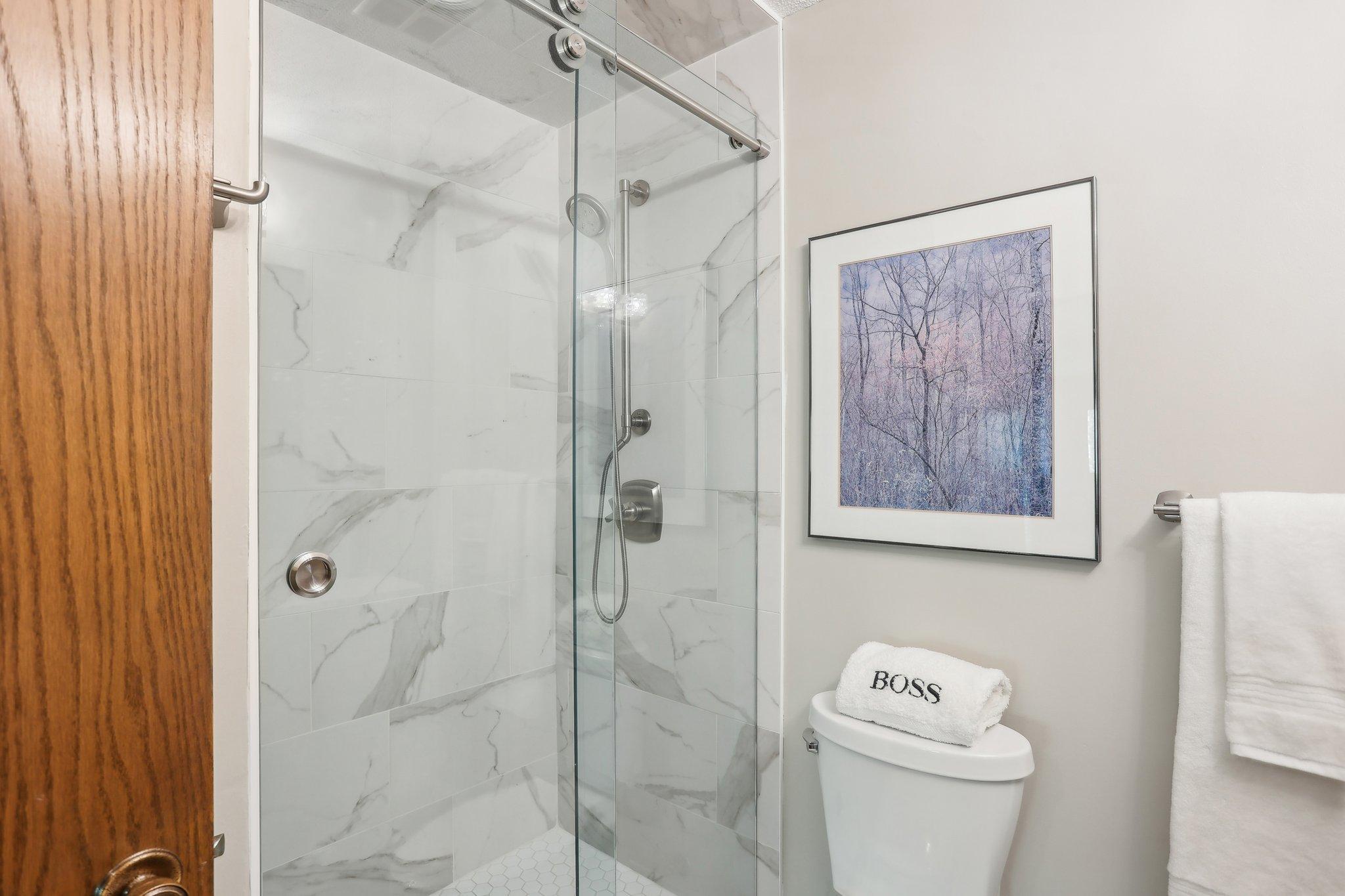 Edina, Minnesota, 55439, United States, 2 Bedrooms Bedrooms, ,3 BathroomsBathrooms,Residential,For Sale,1820089