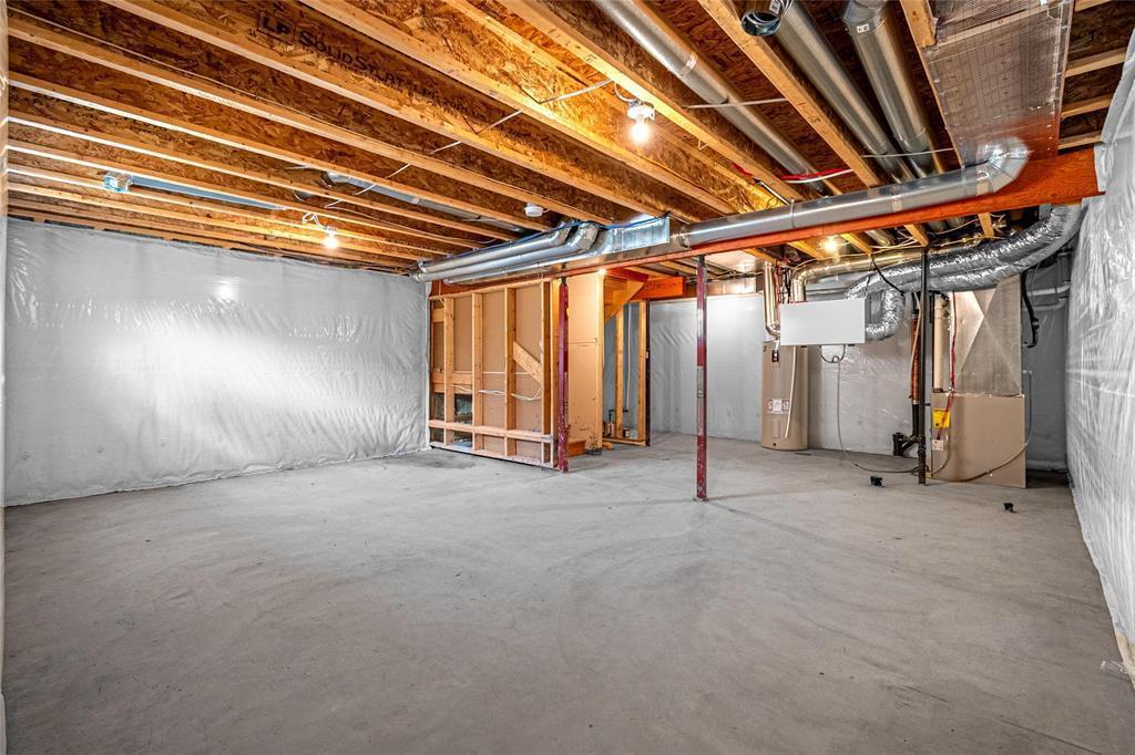 WINNIPEG, Manitoba, R2V 5C8, CA, 3 Bedrooms Bedrooms, ,2 BathroomsBathrooms,Residential,For Sale,1947801