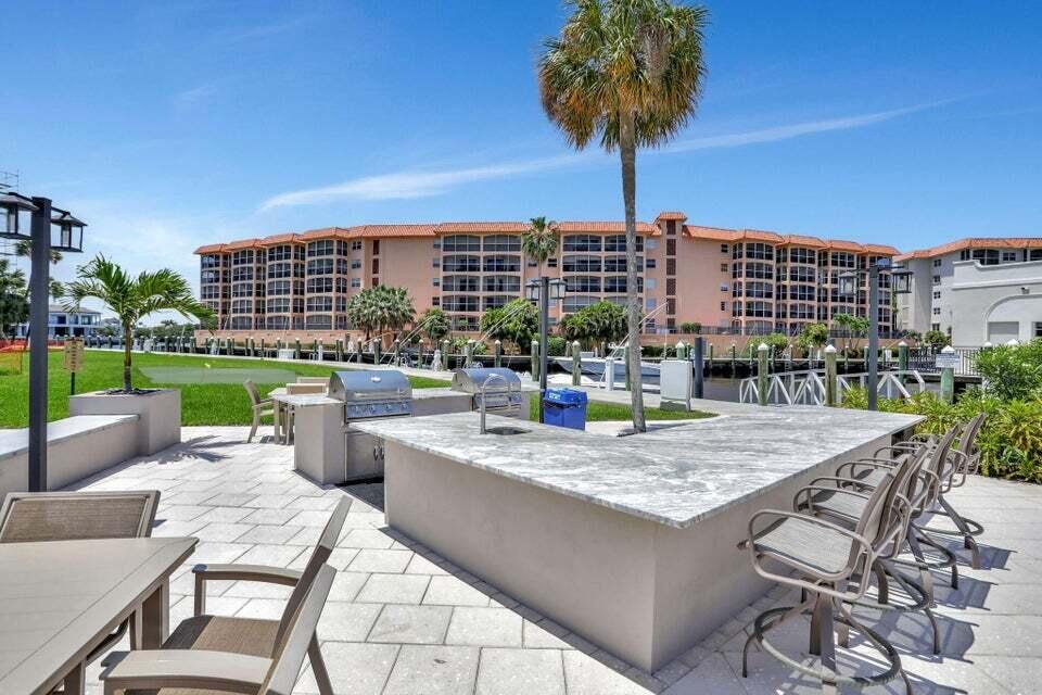 Boca Raton, Florida, 33431, United States, 2 Bedrooms Bedrooms, ,2 BathroomsBathrooms,Residential,For Sale,1957981