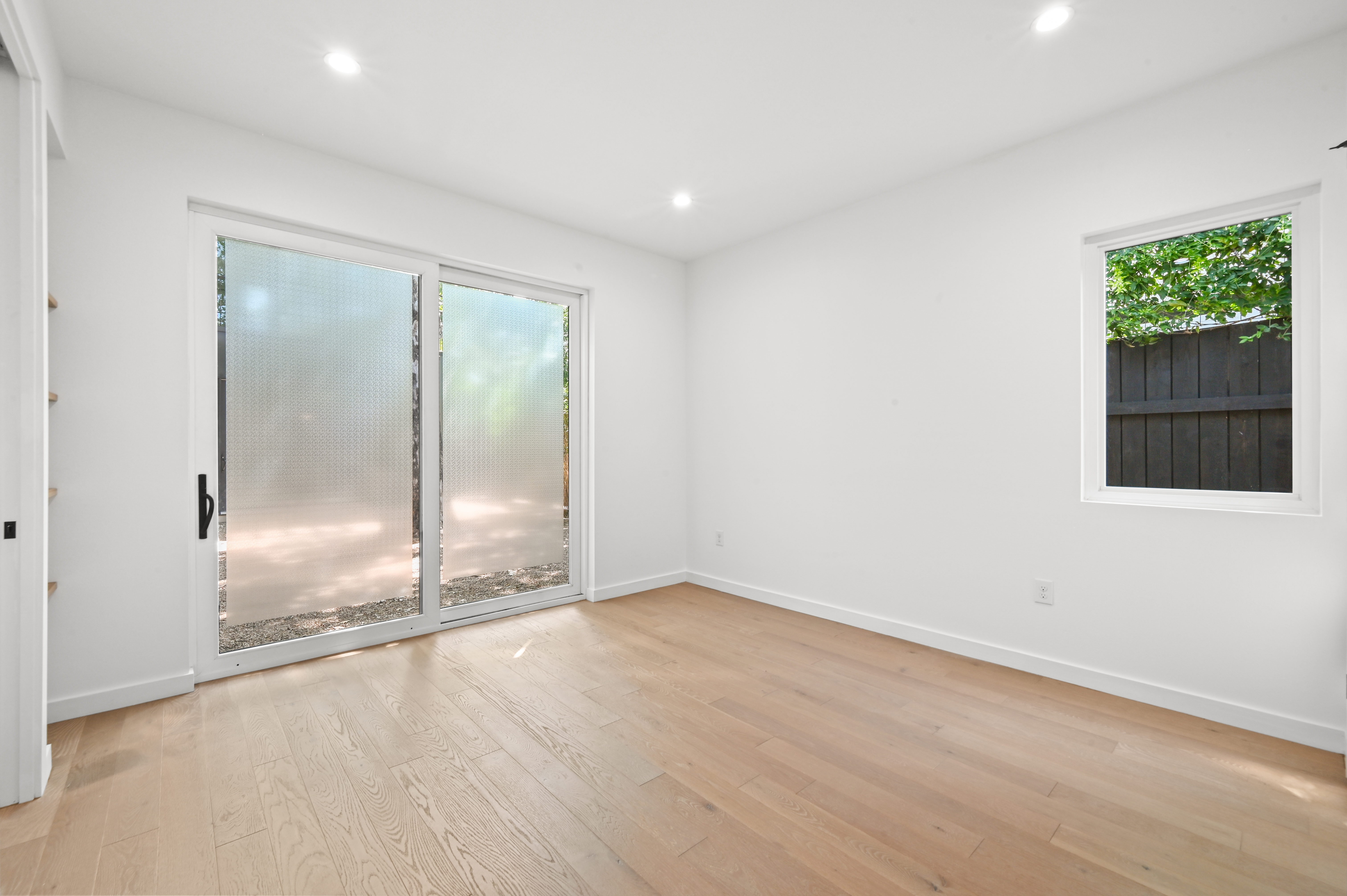  Architecturally Striking Home in the Heart of 78704 - 物件實景