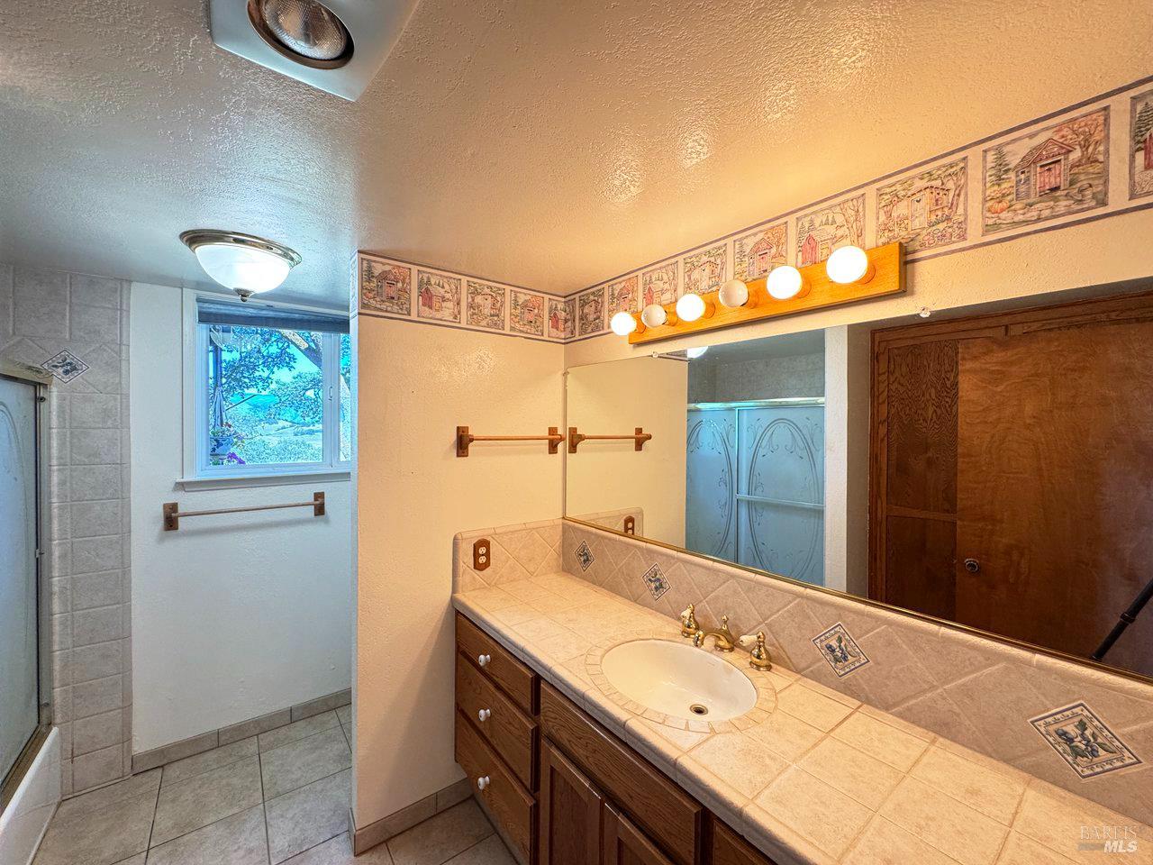 Lakeport, California, 95453, United States, 4 Bedrooms Bedrooms, ,3 BathroomsBathrooms,Residential,For Sale,2015104