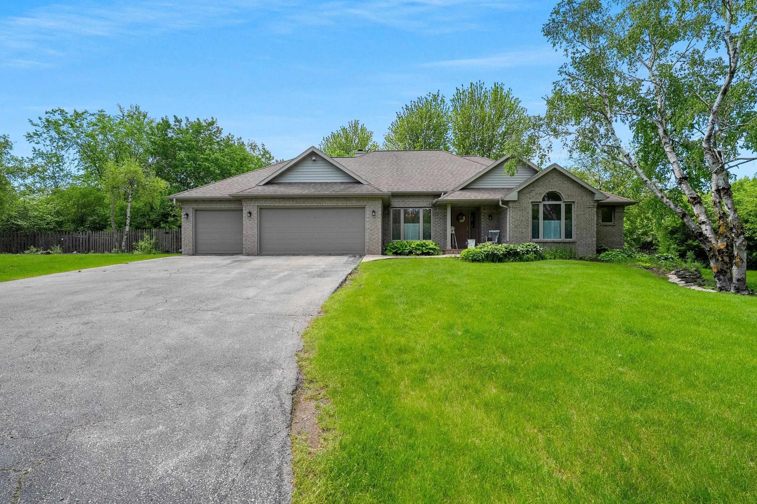 DE PERE, Wisconsin, 54115-9240, United States, 4 Bedrooms Bedrooms, ,4 BathroomsBathrooms,Residential,For Sale,2048017
