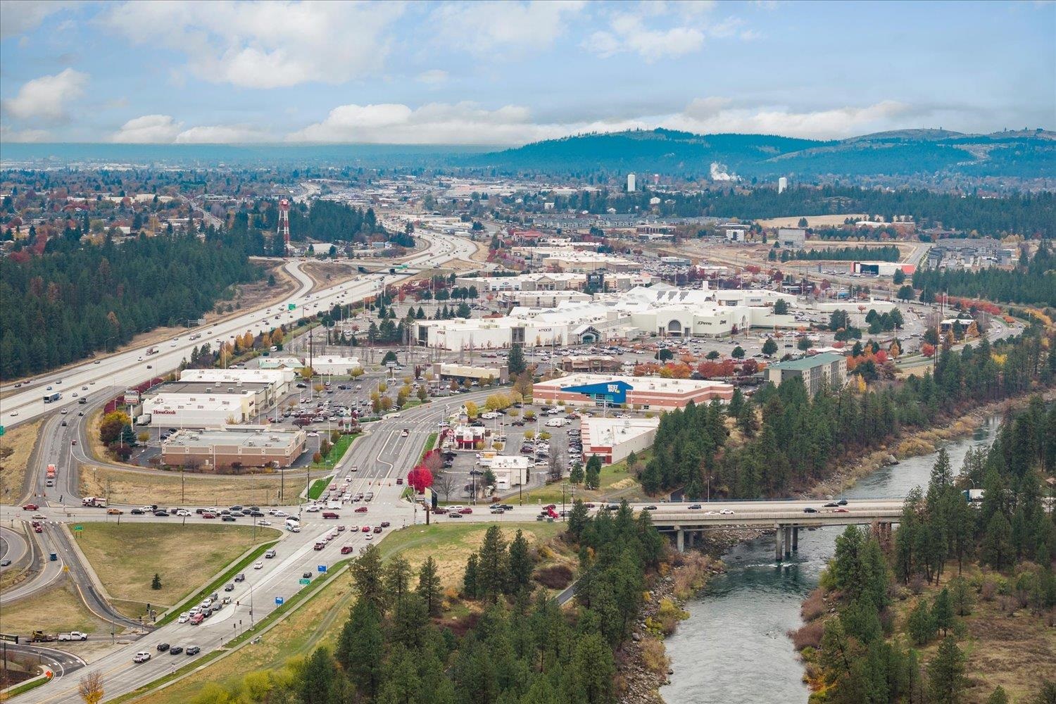 Spokane Valley, Washington, 99016, United States, 5 Bedrooms Bedrooms, ,3 BathroomsBathrooms,Residential,For Sale,1990389