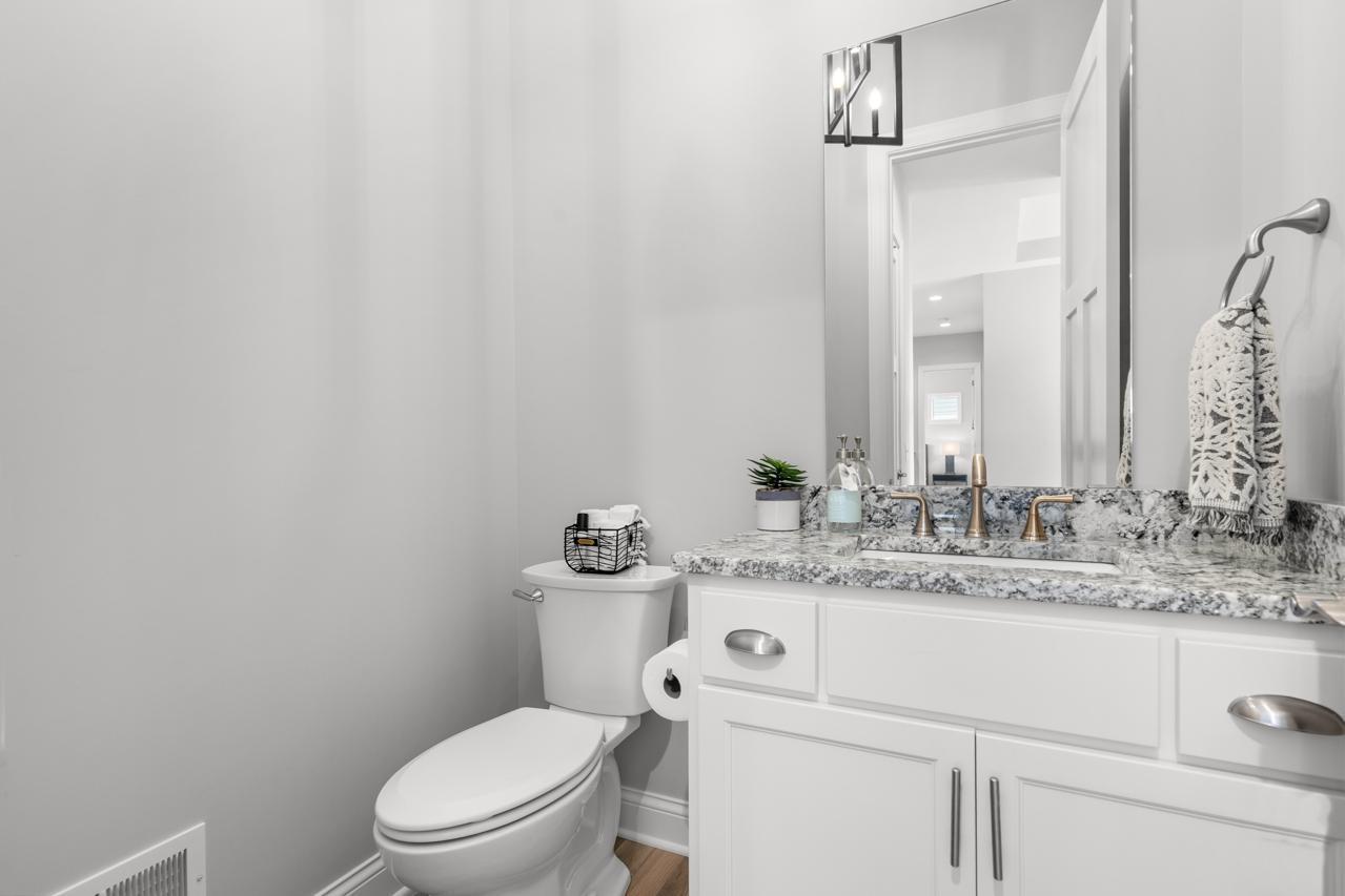 Eden Prairie, Minnesota, 55347, United States, 4 Bedrooms Bedrooms, ,2 BathroomsBathrooms,Residential,For Sale,1939536