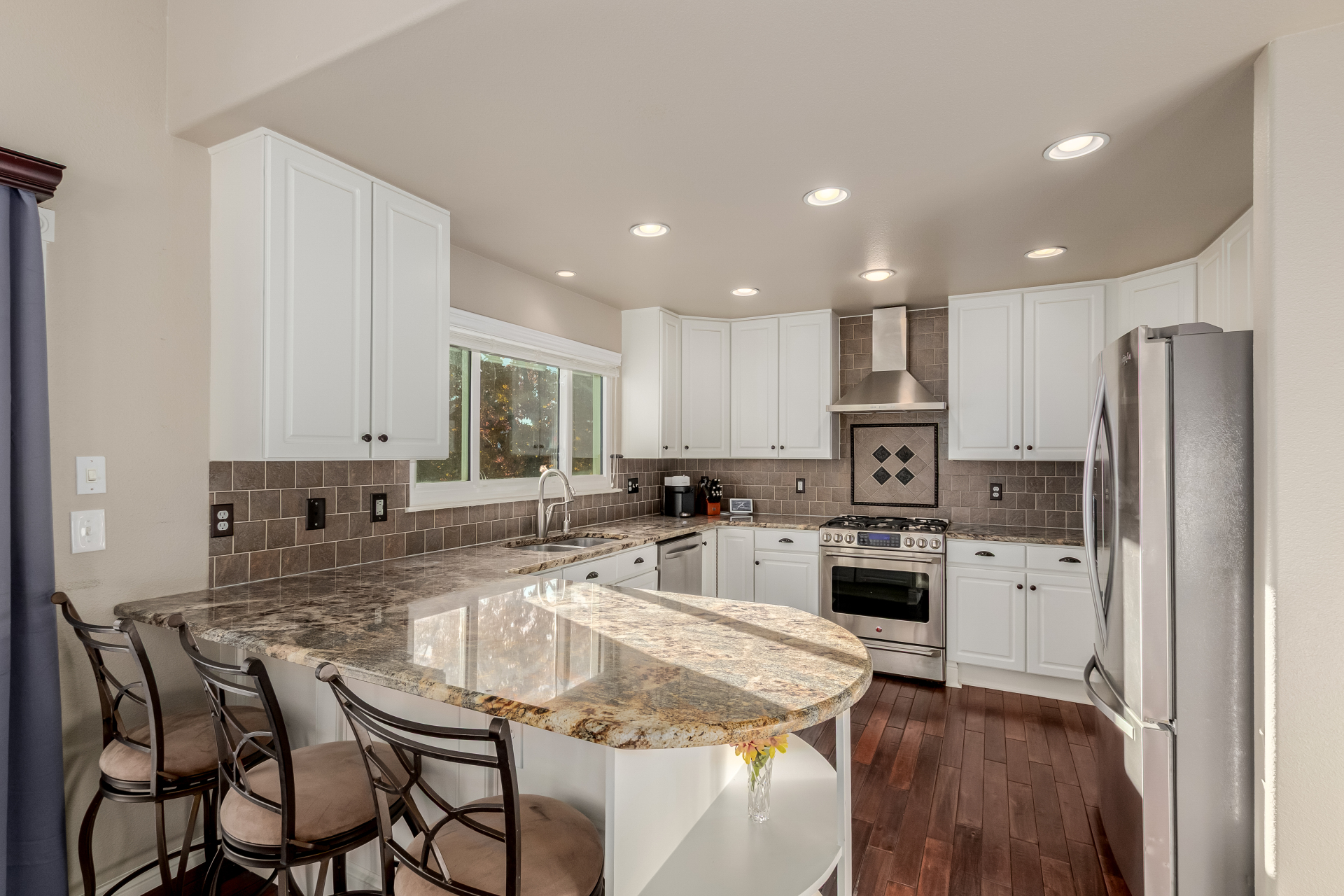 Highlands Ranch, Colorado, 80129, United States, 4 Bedrooms Bedrooms, ,3 BathroomsBathrooms,Residential,For Sale,1987308