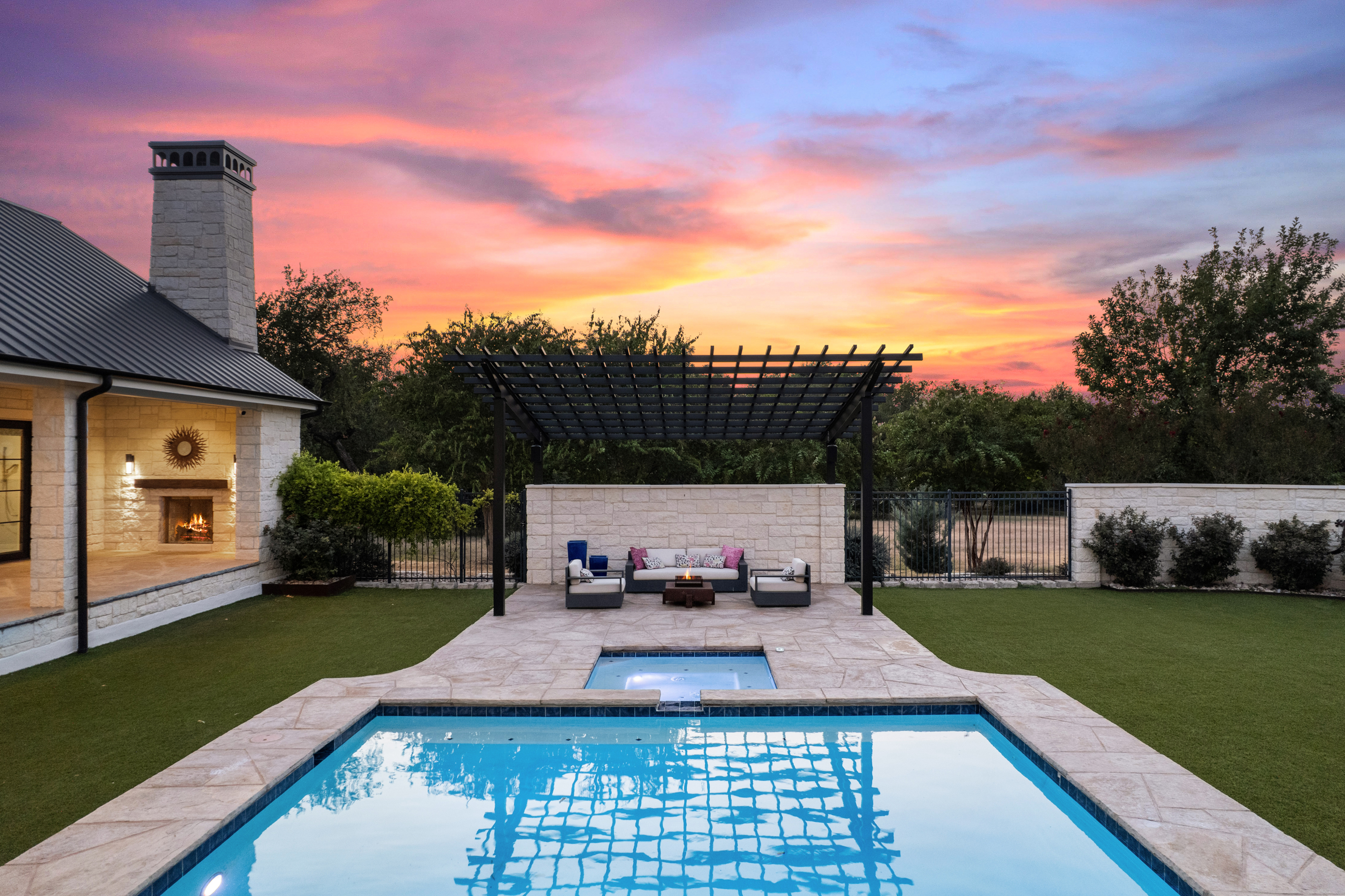  Rare Expression of Refined Hill Country Living - 物件實景