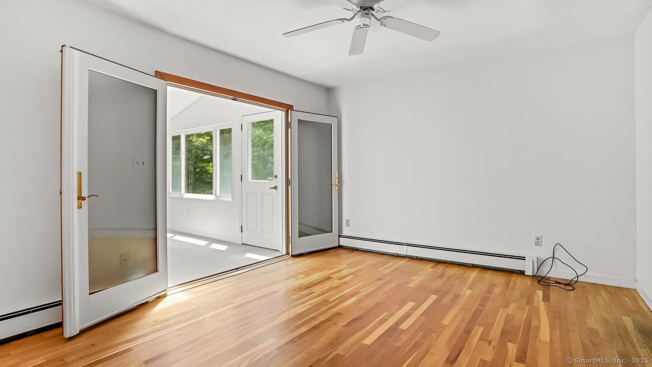 Easton, Connecticut, 06612, United States, 4 Bedrooms Bedrooms, ,4 BathroomsBathrooms,Residential,For Sale,1895469
