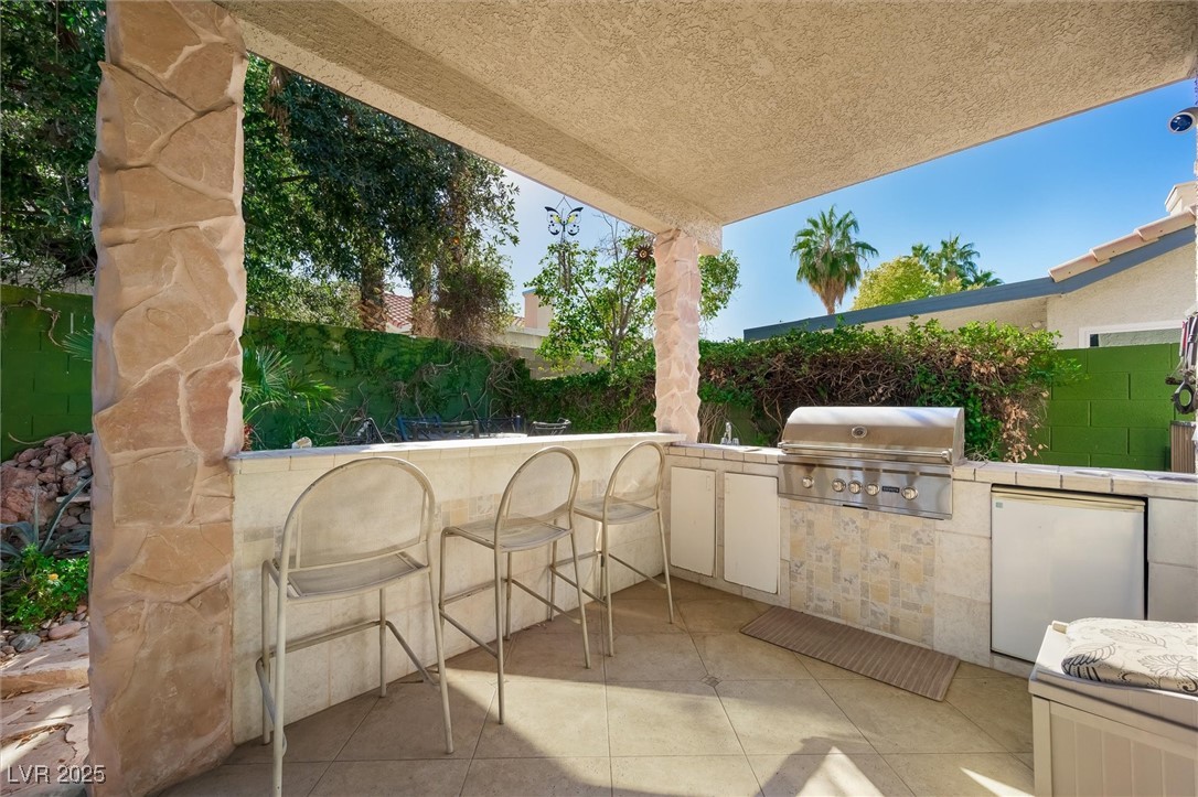 Las Vegas, Nevada, 89121, United States, 3 Bedrooms Bedrooms, ,3 BathroomsBathrooms,Residential,For Sale,1988957