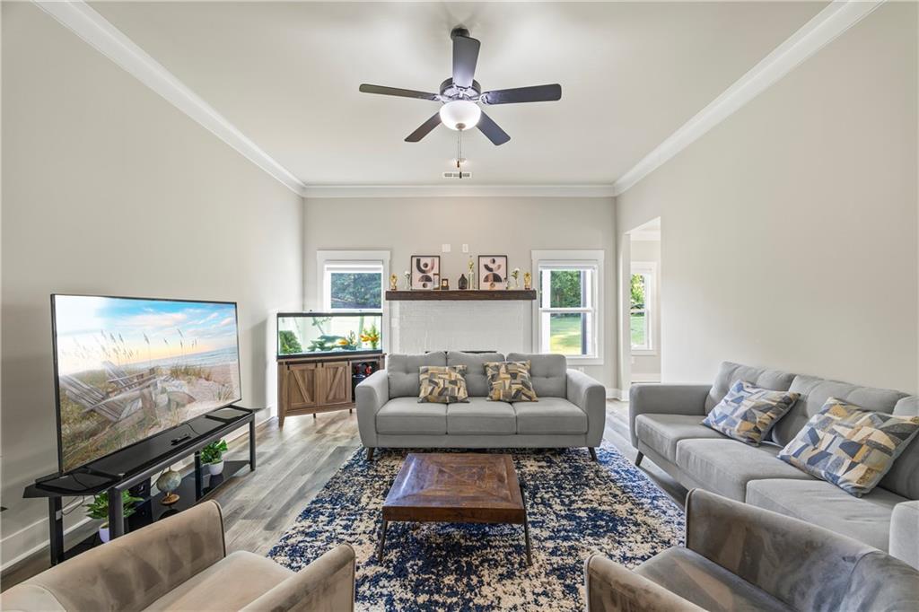 Cumming, Georgia, 30041, United States, 4 Bedrooms Bedrooms, ,5 BathroomsBathrooms,Residential,For Sale,1977263