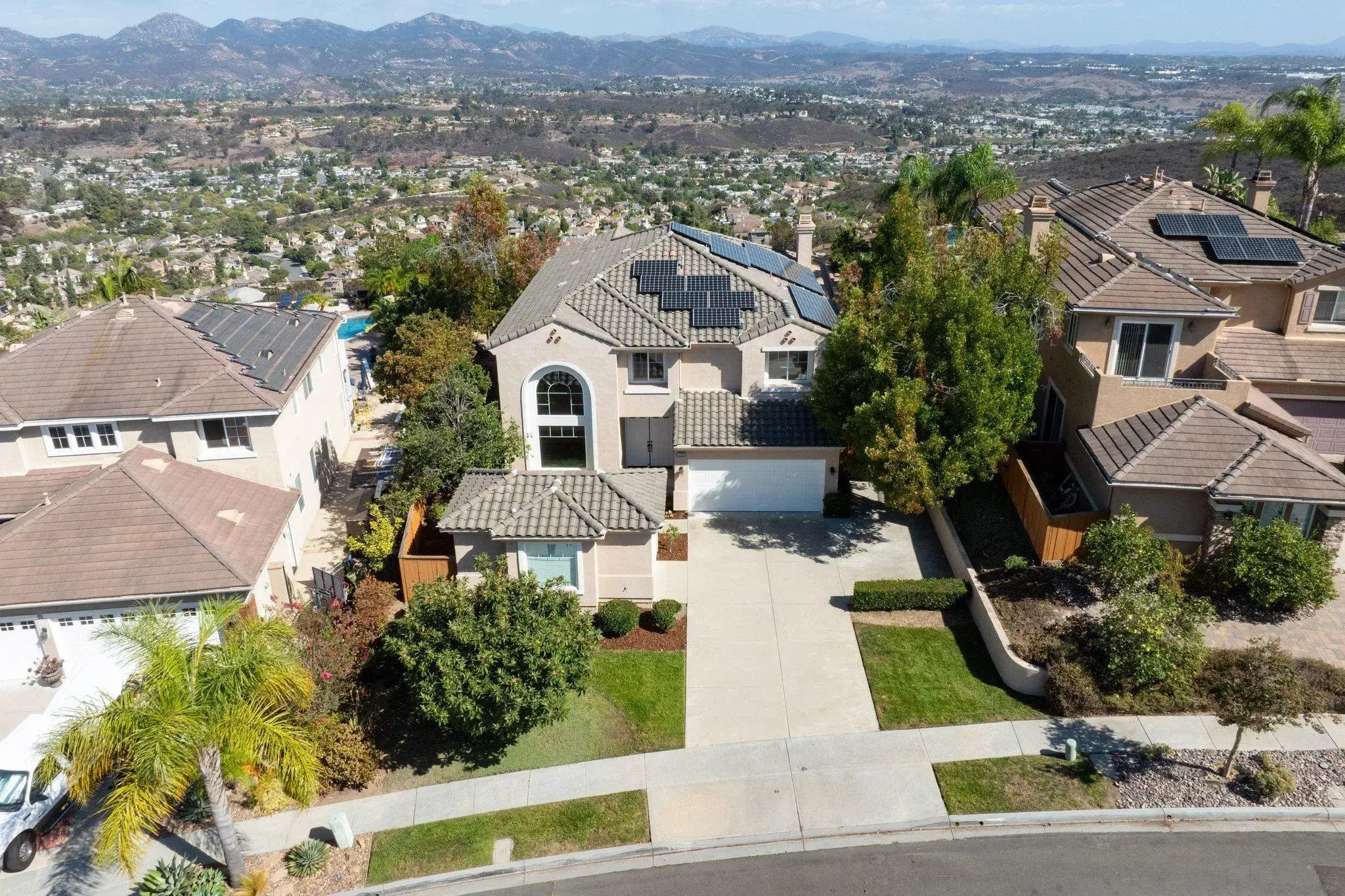 13769 Shoal Summit Dr, San Diego, CA 92128