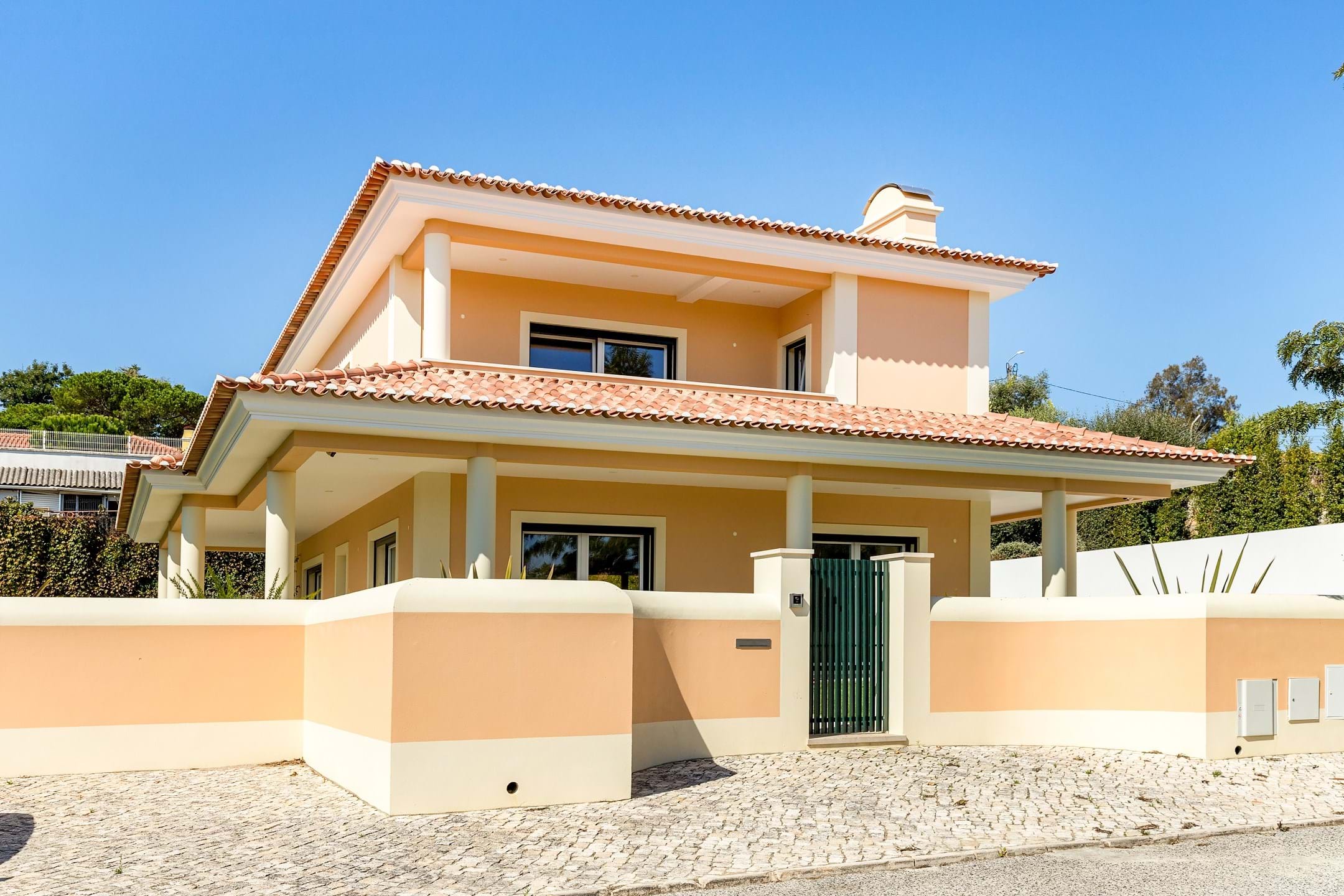 Sintra, Lisbon, 2710-655, PT, 4 Bedrooms Bedrooms, ,3 BathroomsBathrooms,Residential,For Sale,1991918