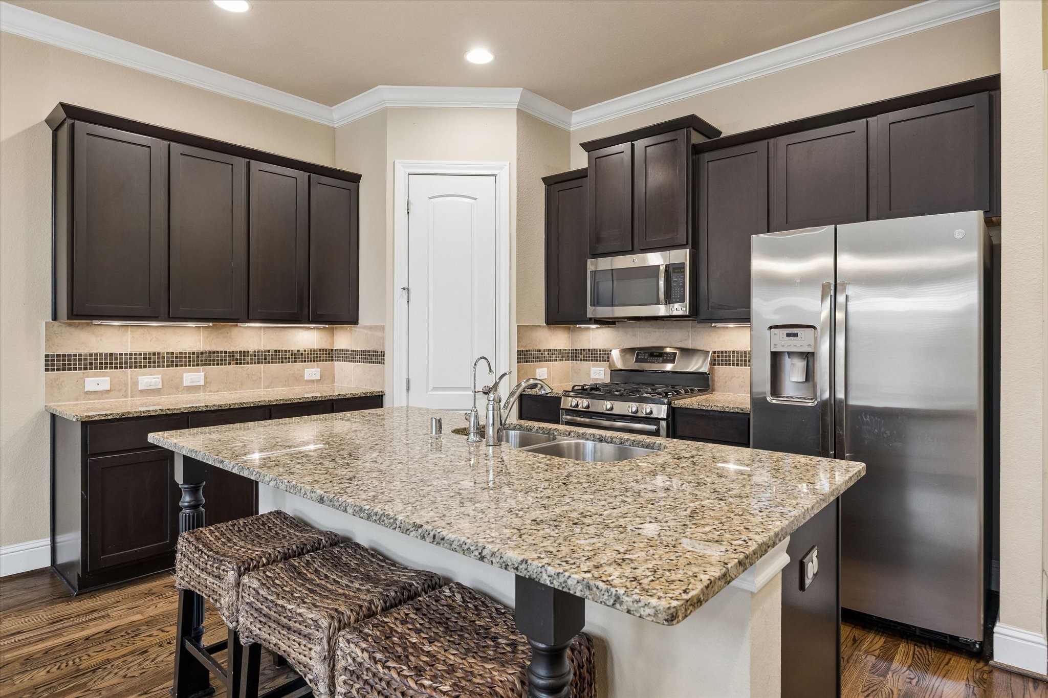  2611 Shady Woods Lane - 物件實景