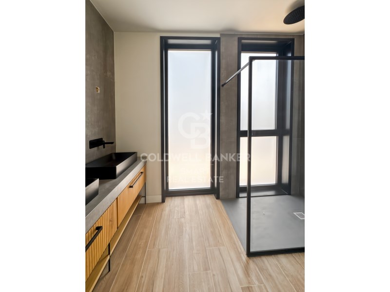 Oleiros, Galicia, 15172, ES, 2 Bedrooms Bedrooms, ,2 BathroomsBathrooms,Residential,For Sale,1891297