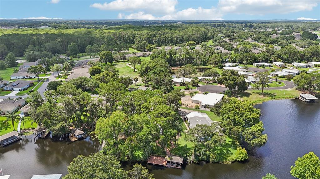 Tavares, Florida, 32778, United States, 2 Bedrooms Bedrooms, ,2 BathroomsBathrooms,Residential,For Sale,1867247