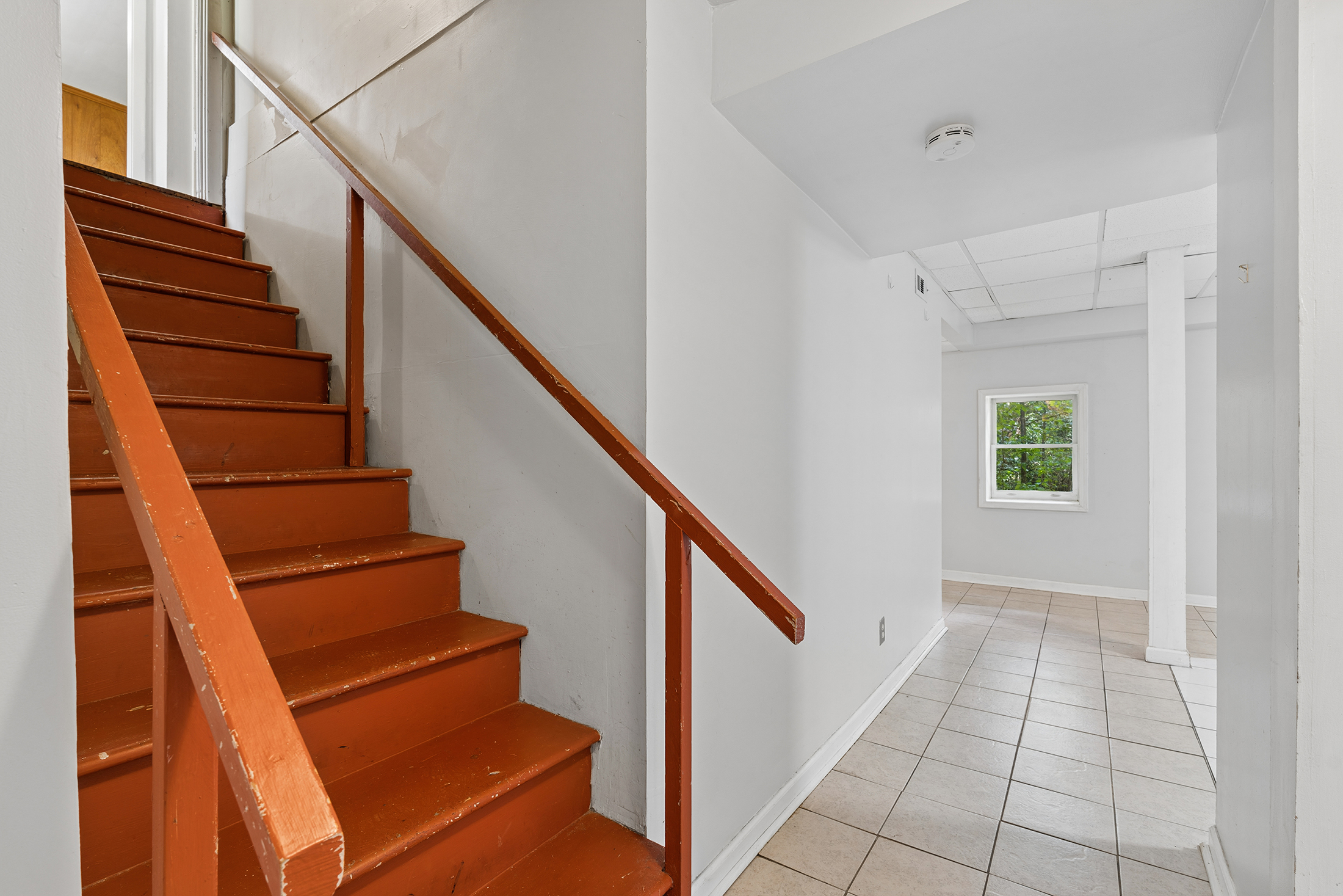  Ranch-style Home in an Outstanding Location and with Great Long-term Potential - 物件實景